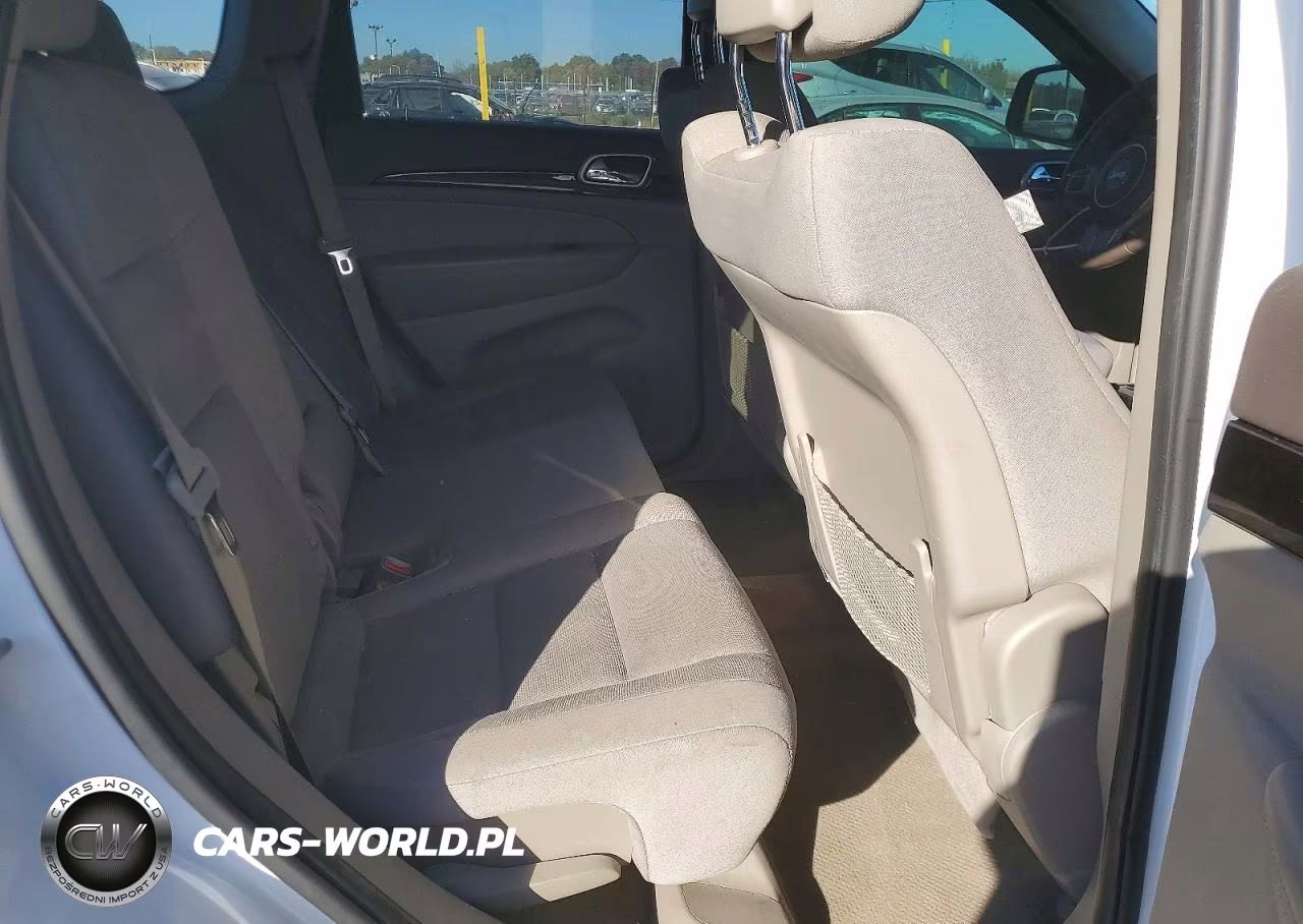 2013 Jeep Grand Cherokee Laredo VIN:1C4RJFAG4DC635035 - 11