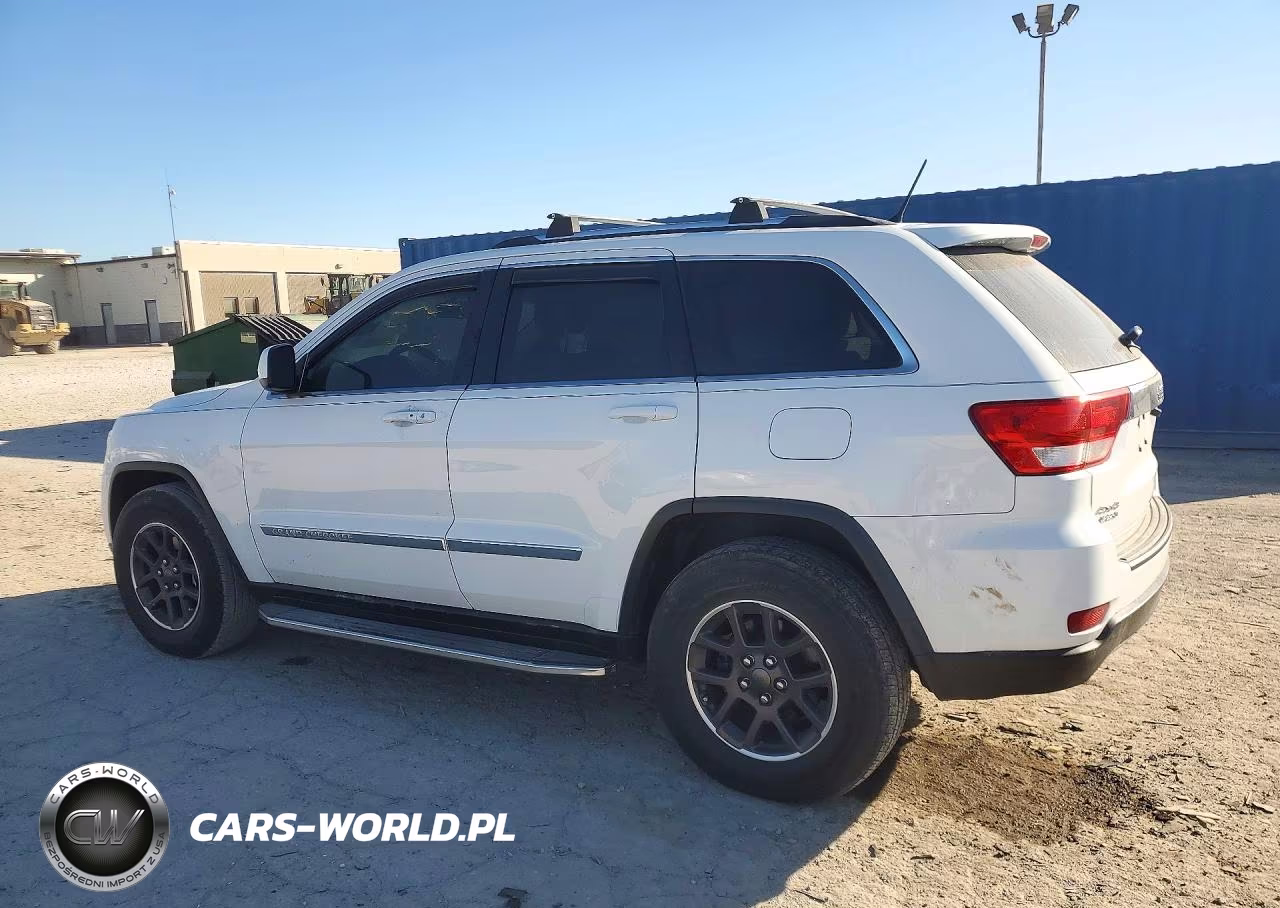 2013 Jeep Grand Cherokee Laredo VIN:1C4RJFAG4DC635035 - 2
