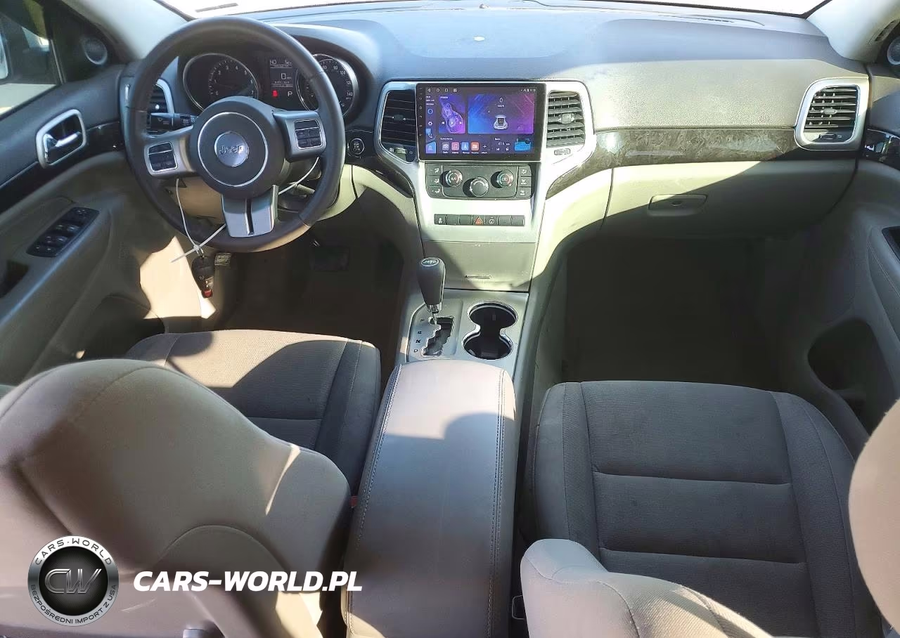 2013 Jeep Grand Cherokee Laredo VIN:1C4RJFAG4DC635035 - 8