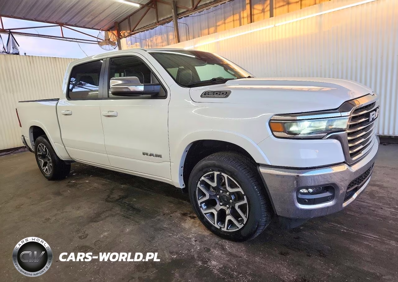 2026 Ram 1500 Laramie VIN:3C6SRFJP2T4170222 - 4
