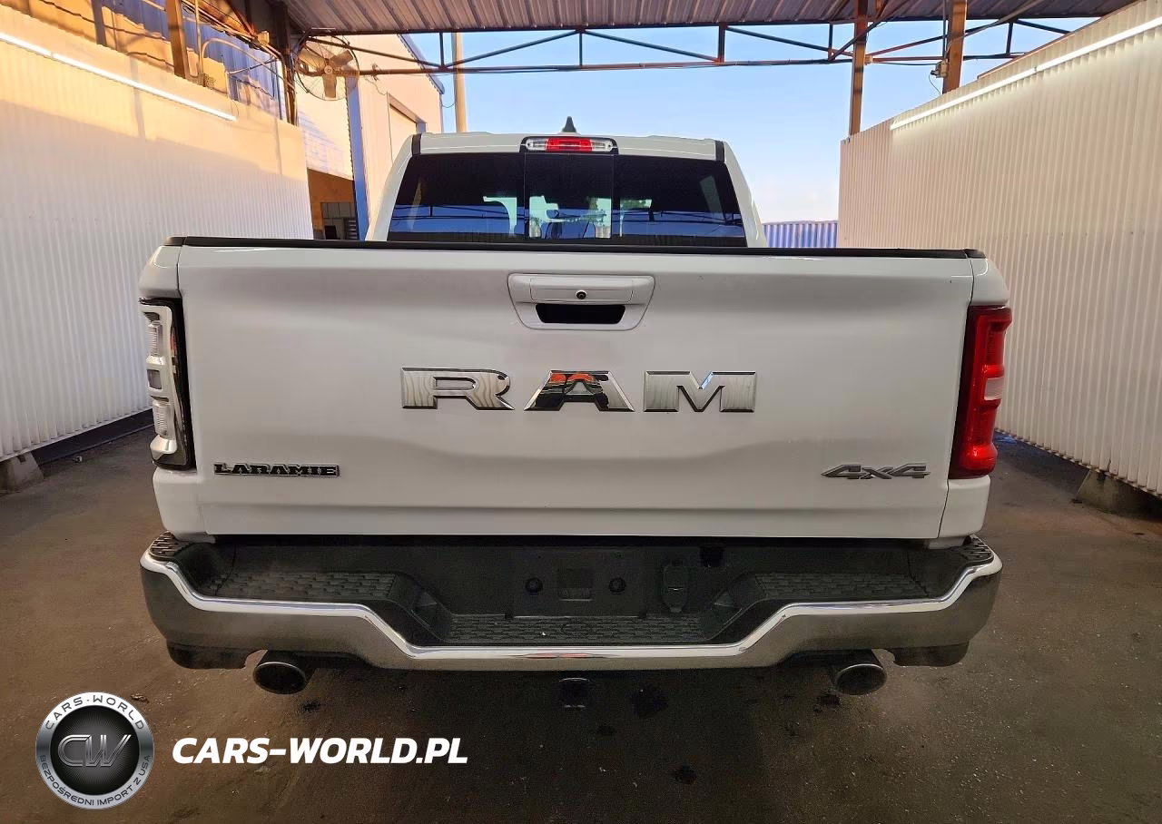 2026 Ram 1500 Laramie VIN:3C6SRFJP2T4170222 - 6
