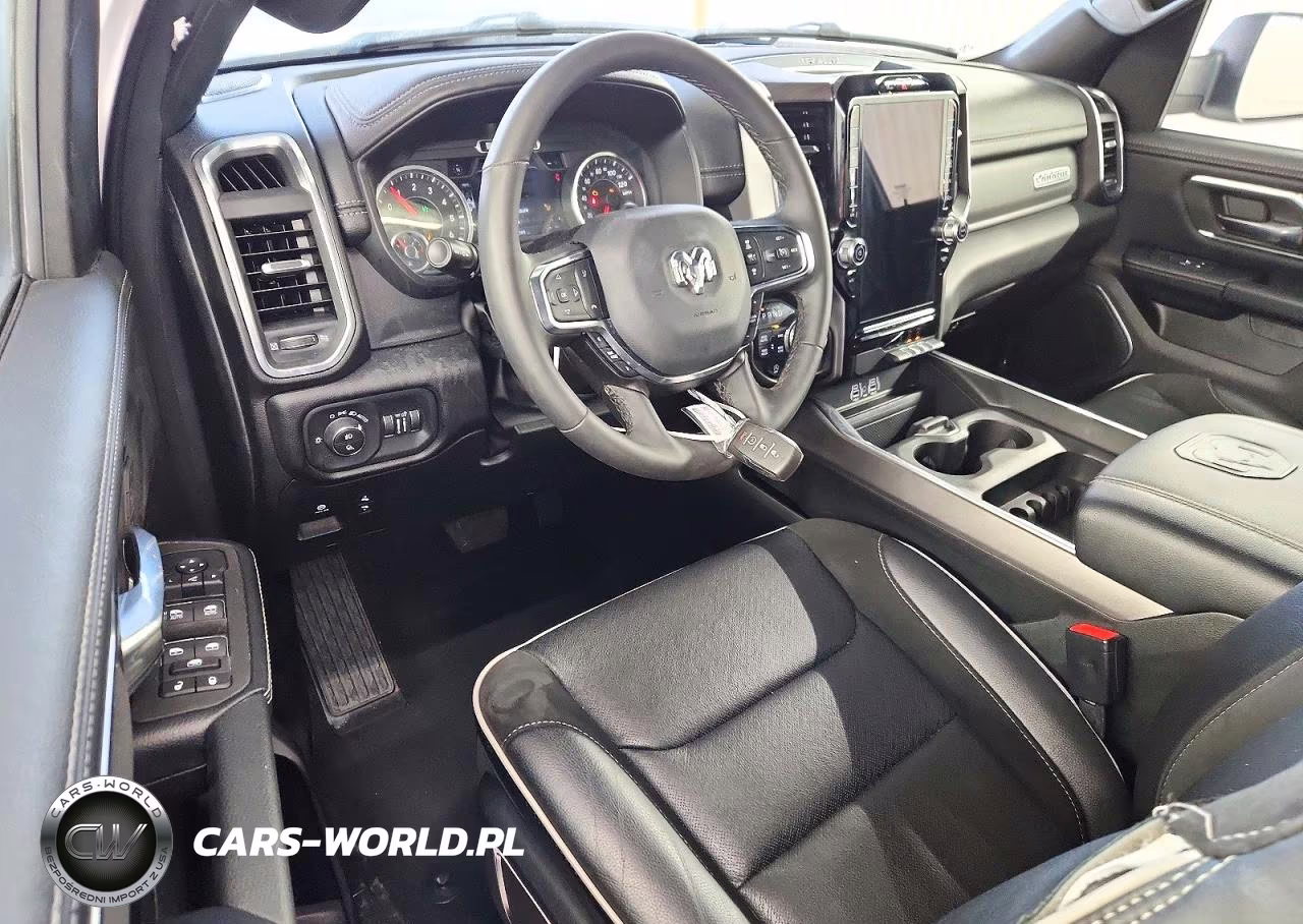 2026 Ram 1500 Laramie VIN:3C6SRFJP2T4170222 - 8