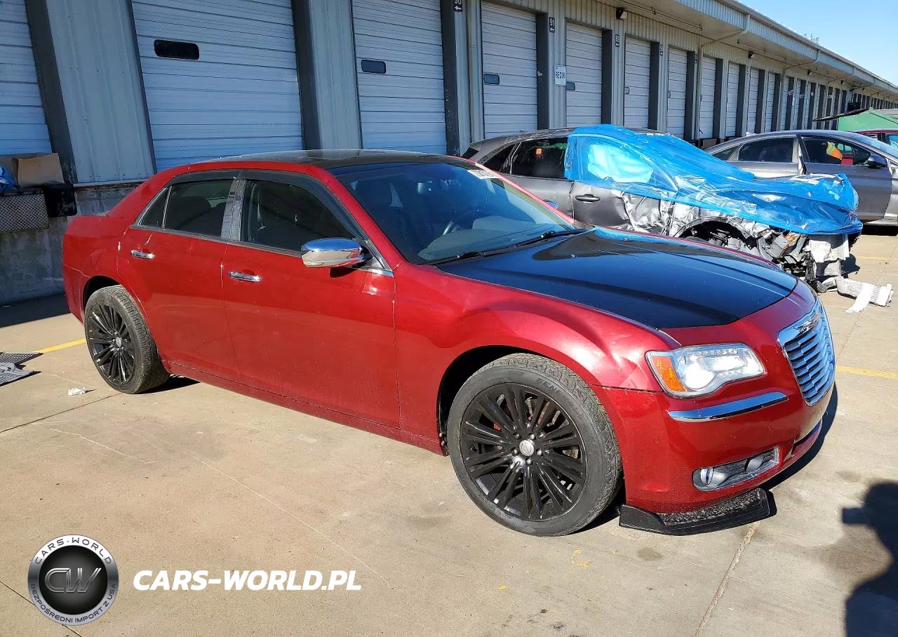 2011 Chrysler 300C VIN:2C3CA6CT7BH564640 - 4