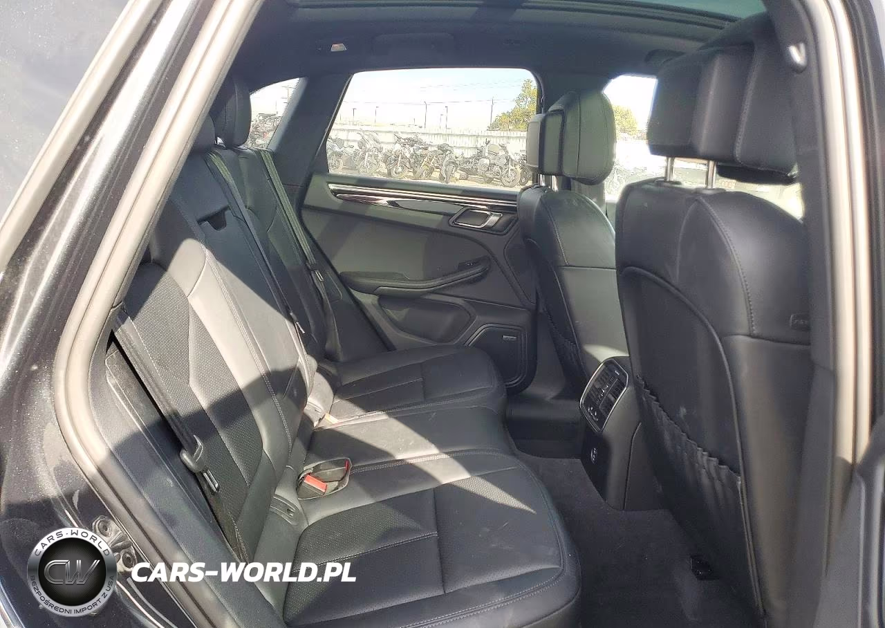 2025 Porsche Macan Base VIN:WP1AA2A54SLB04255 - 11