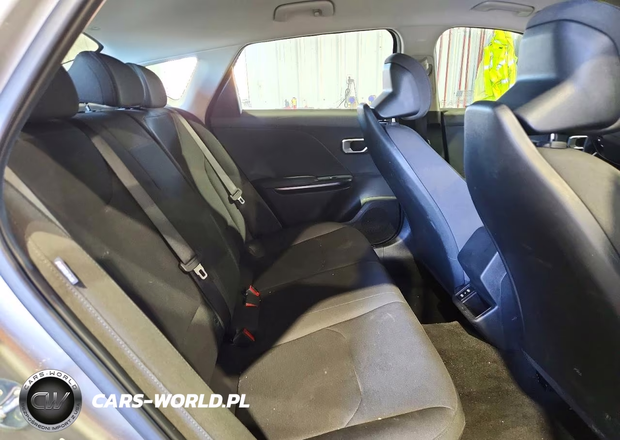 2026 Kia K4 Lxs VIN:3KPFT4DE6TE256699 - 10