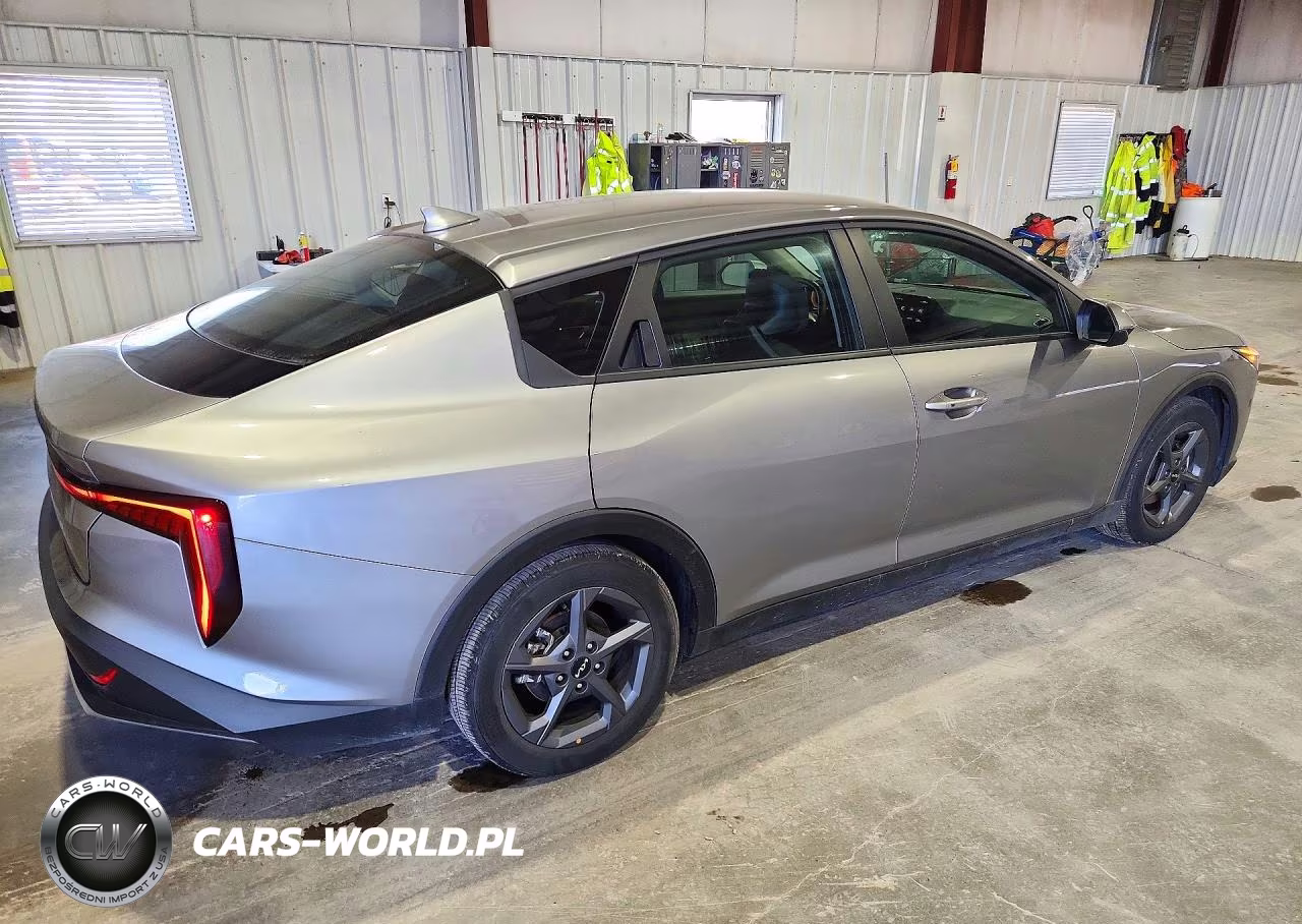 2026 Kia K4 Lxs VIN:3KPFT4DE6TE256699 - 3