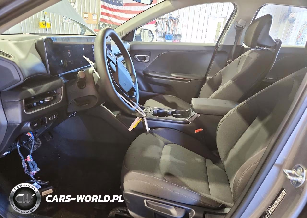 2026 Kia K4 Lxs VIN:3KPFT4DE6TE256699 - 7