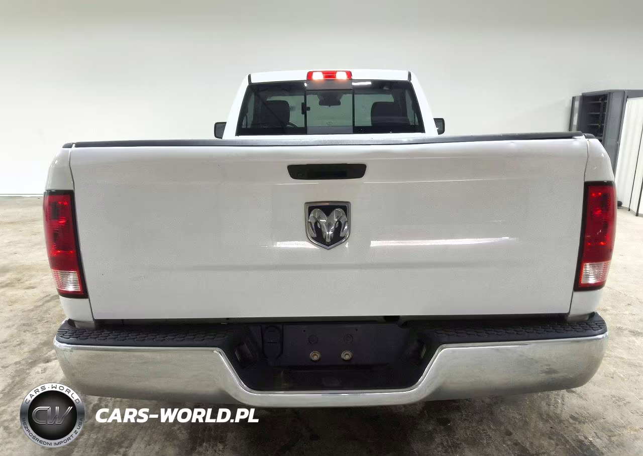 2020 Ram 1500 Classic Tradesman VIN:3C6JR6DT0LG140249 - 6
