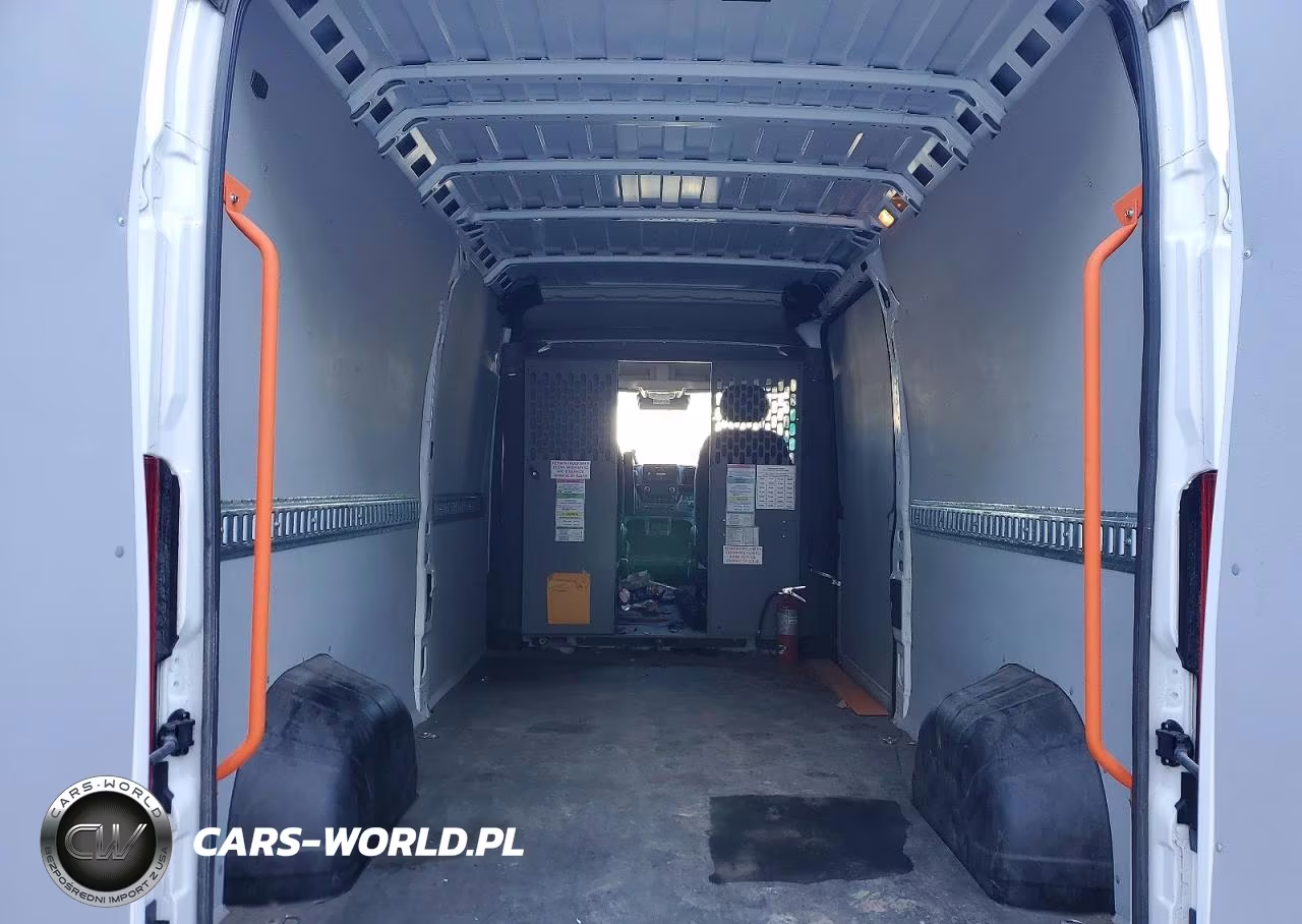 2025 Ram Promaster 2500 Delivery Van VIN:3C6LRVDG9SE566344 - 10