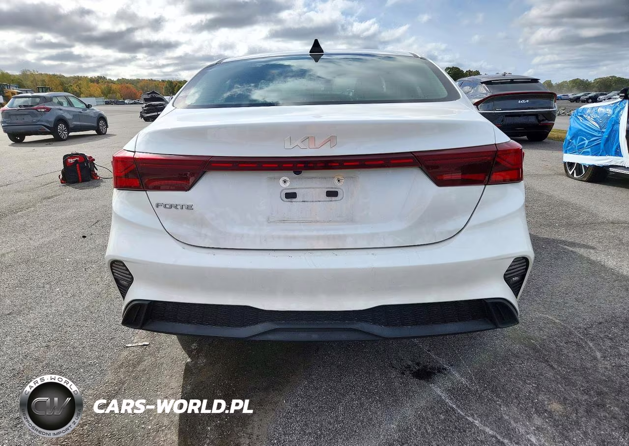 2023 Kia Forte Lxs VIN:3KPF24AD1PE616241 - 6