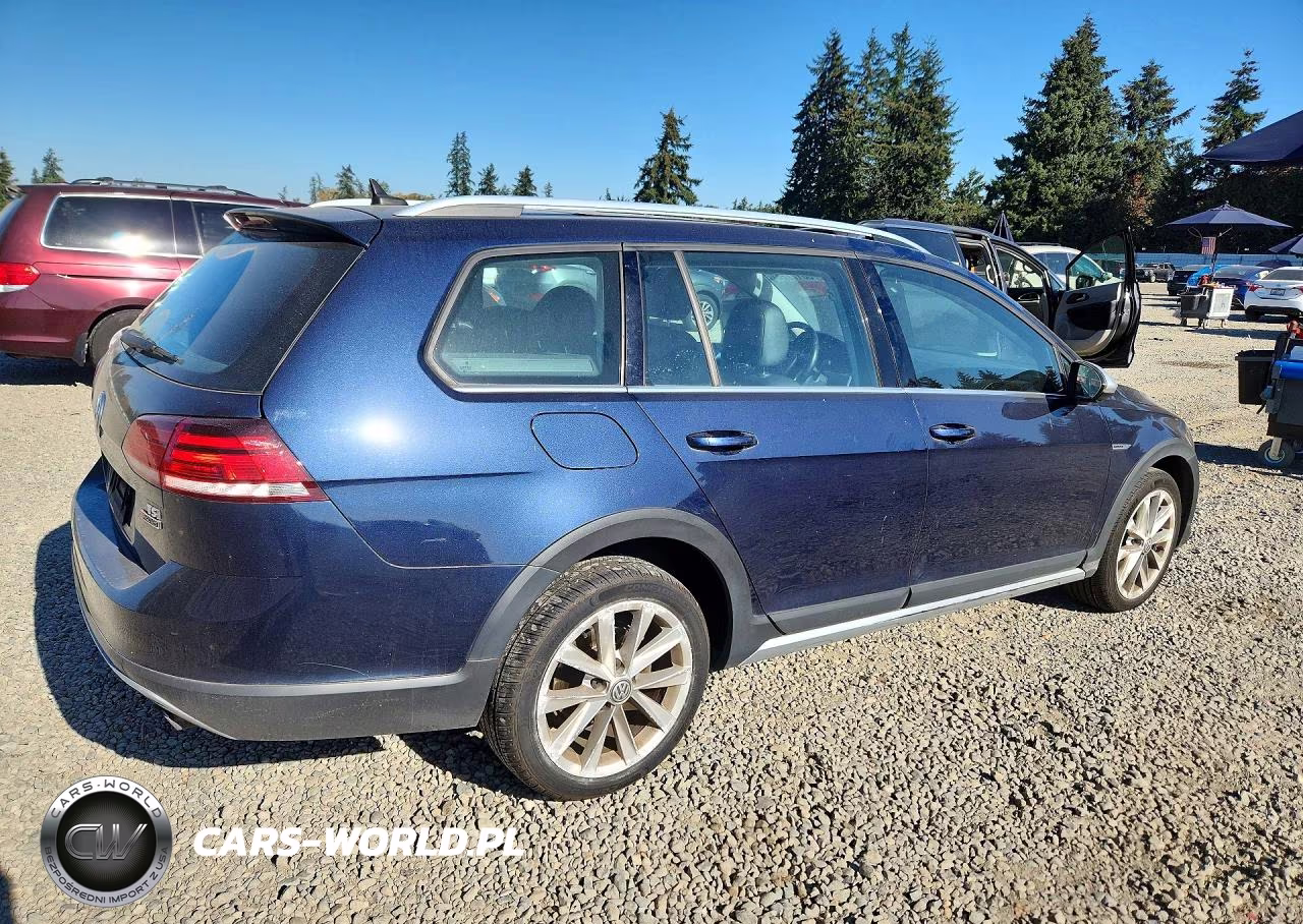 2018 Volkswagen Golf Alltrack S VIN:3VWM17AU1JM766436 - 3