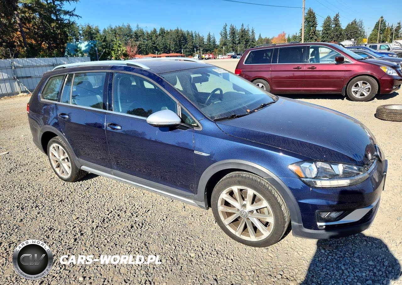 2018 Volkswagen Golf Alltrack S VIN:3VWM17AU1JM766436 - 4