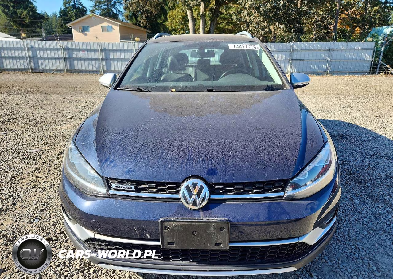2018 Volkswagen Golf Alltrack S VIN:3VWM17AU1JM766436 - 5