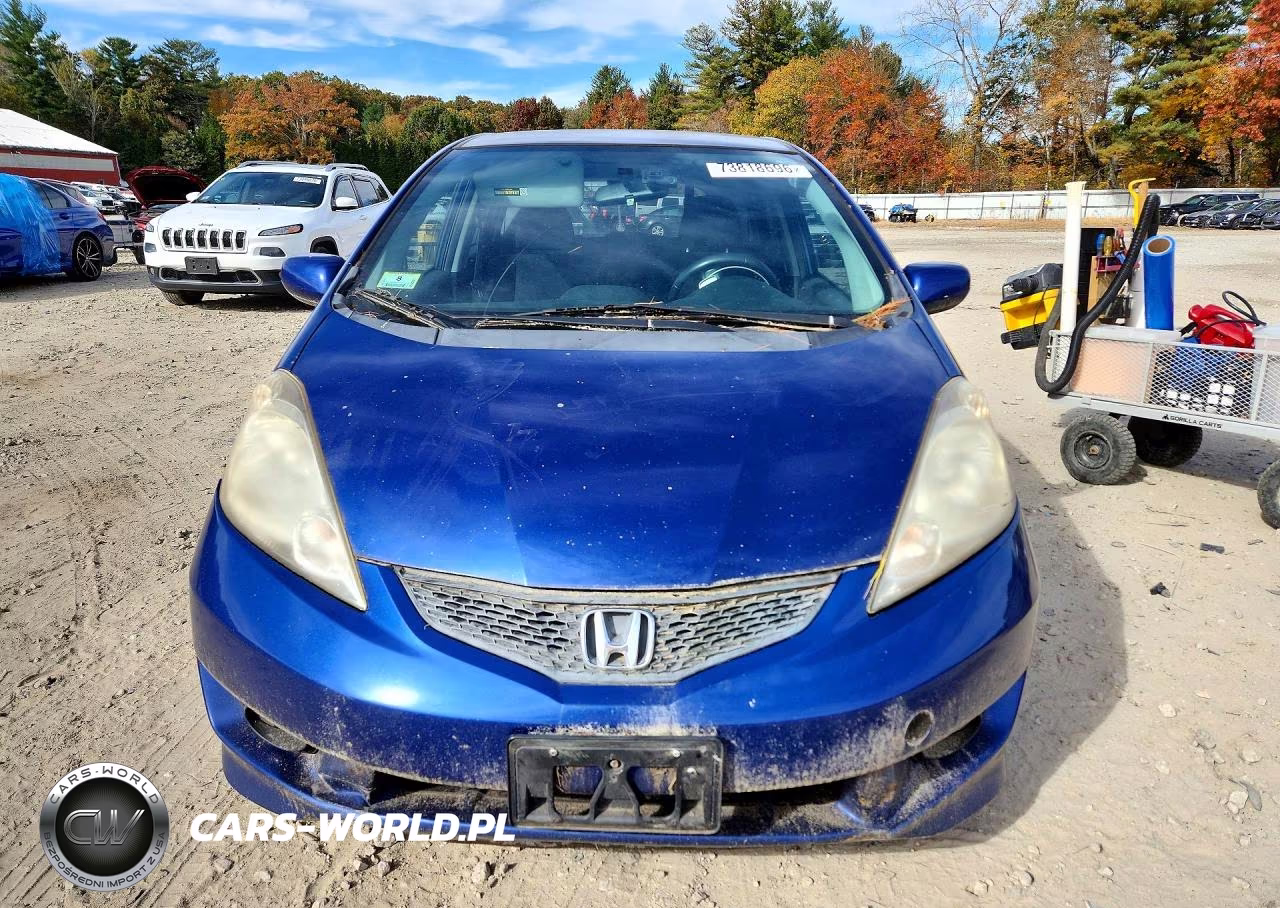 2010 Honda Fit VIN:JHMGE8H47AC023084 - 5