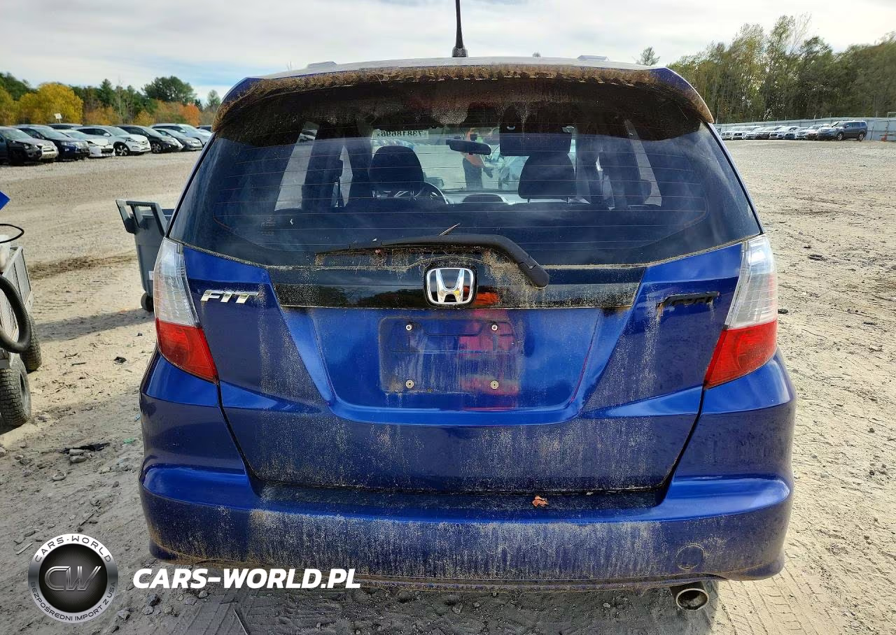 2010 Honda Fit VIN:JHMGE8H47AC023084 - 6