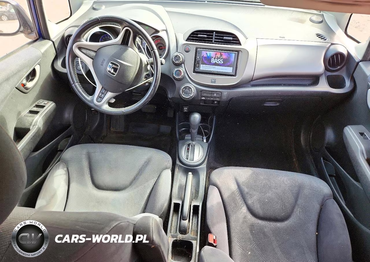 2010 Honda Fit VIN:JHMGE8H47AC023084 - 8
