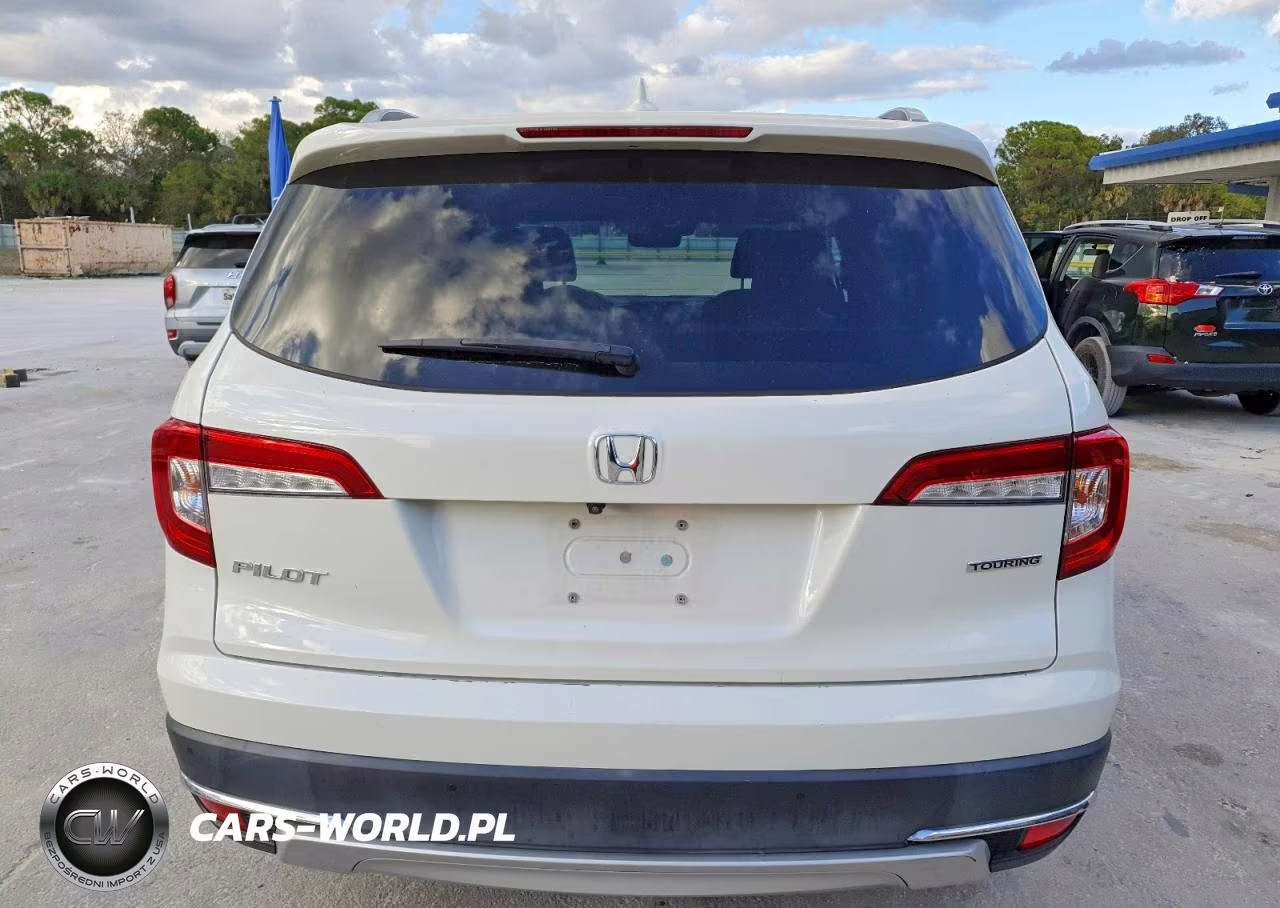 2019 Honda Pilot Touring VIN:5FNYF5H69KB000851 - 6