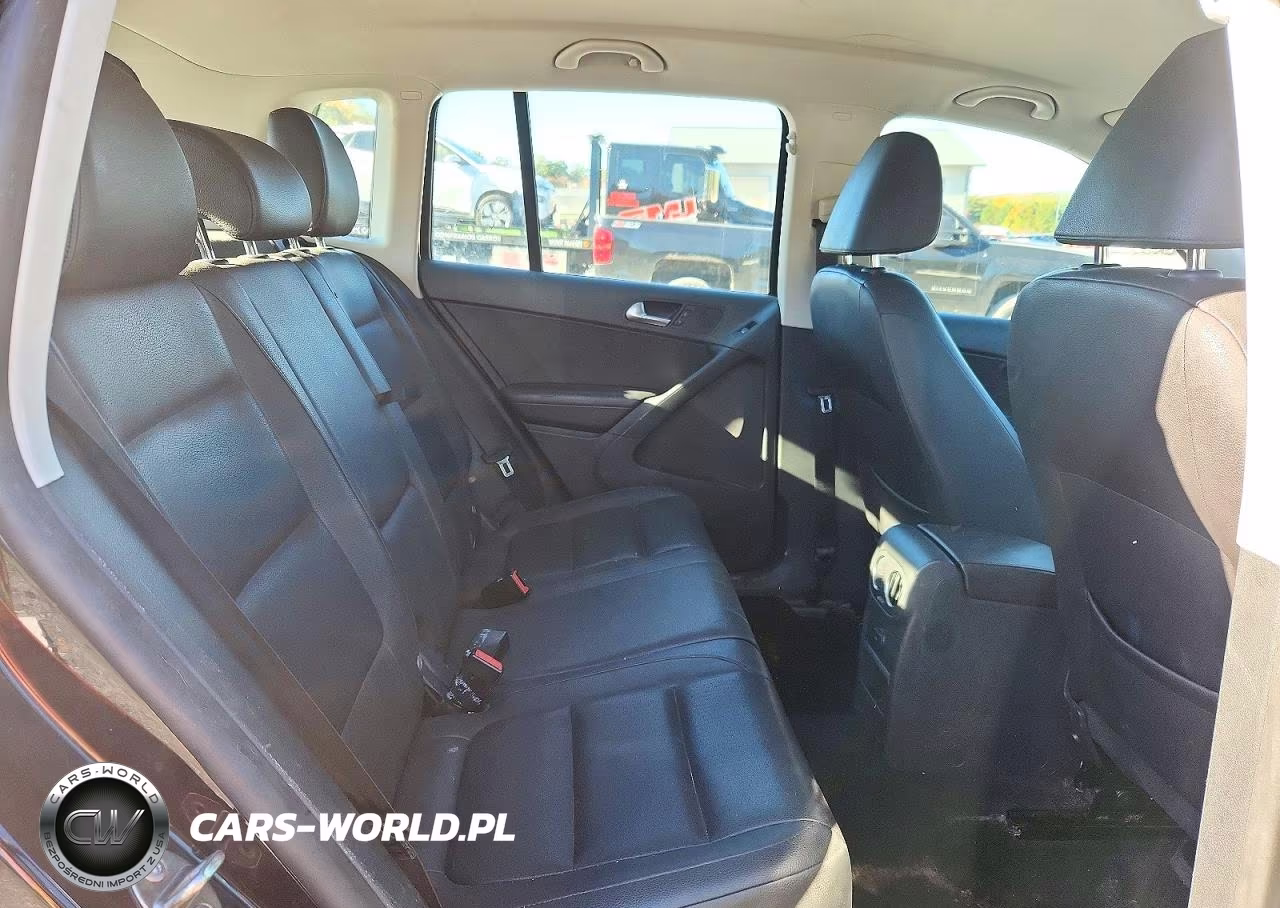 2016 Volkswagen Tiguan S VIN:WVGAV7AX5GW519851 - 11