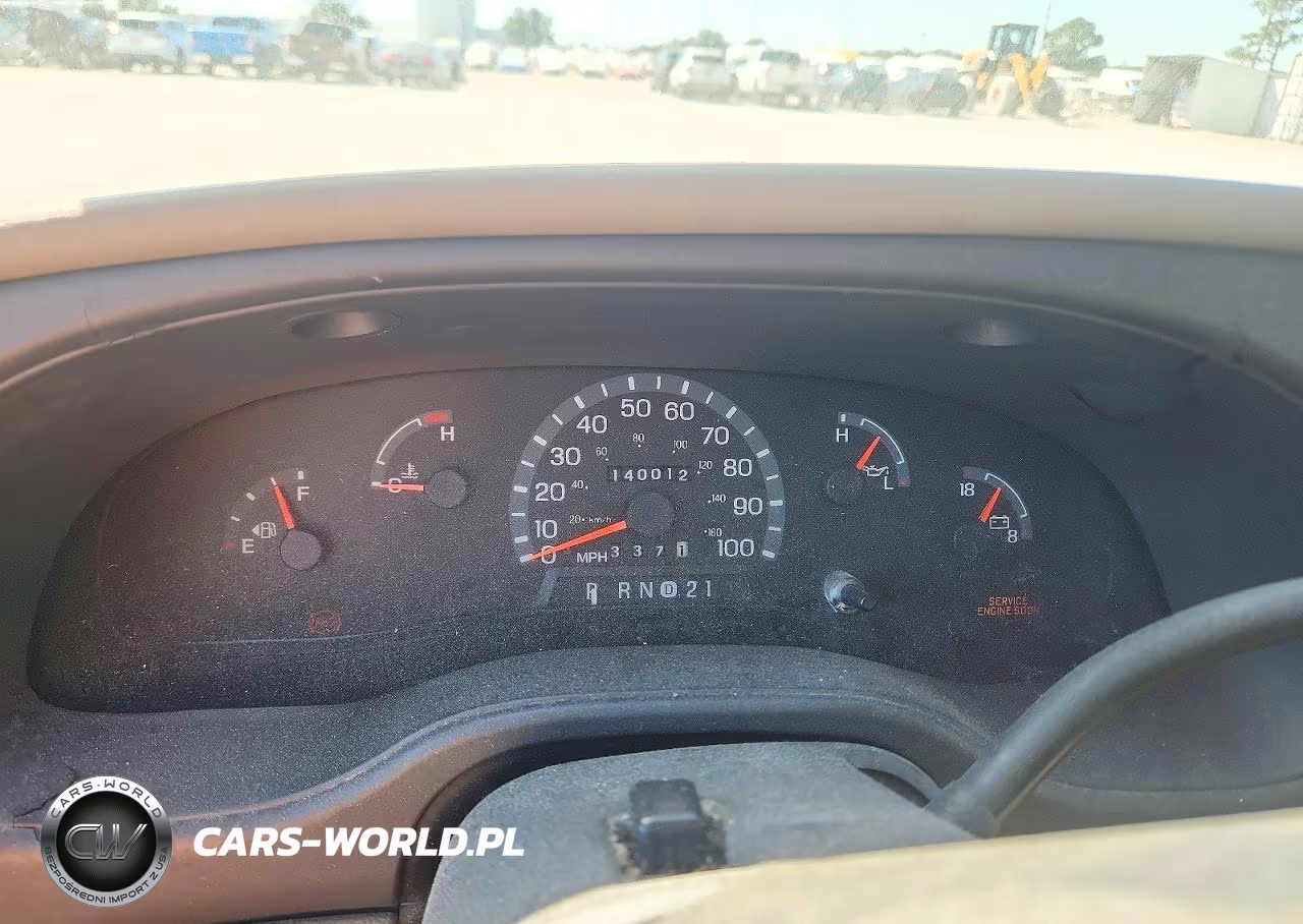 2003 Ford Econoline E150 Wagon VIN:1FMRE11WX3HA00168 - 9