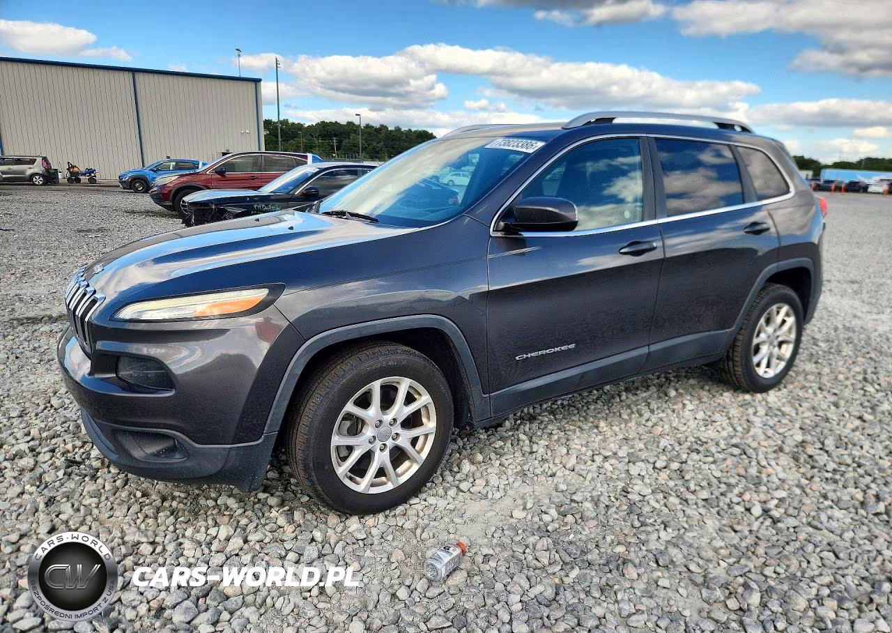 2016 Jeep Cherokee Latitude VIN:1C4PJLCS6GW217439 - 1