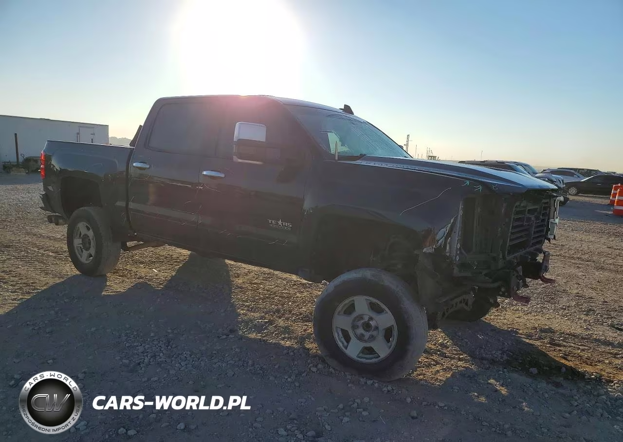 2018 Chevrolet Silverado C1500 Lt VIN:3GCPCREC7JG193998 - 4