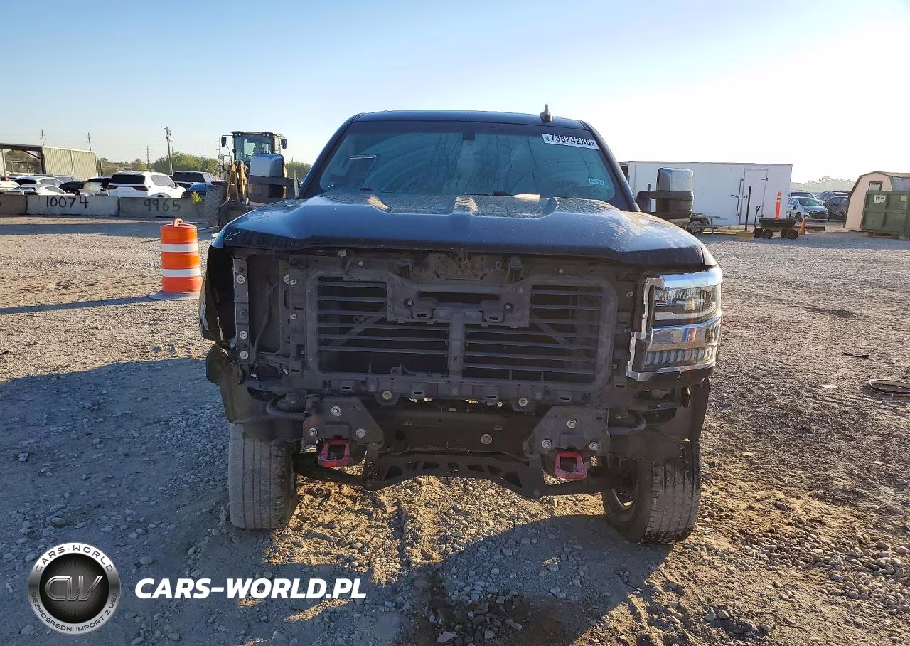 2018 Chevrolet Silverado C1500 Lt VIN:3GCPCREC7JG193998 - 5