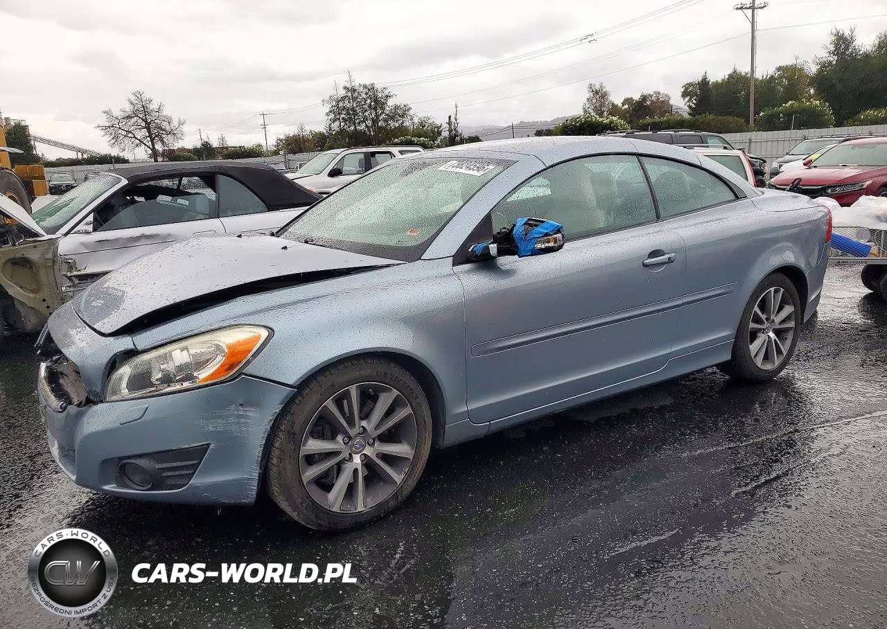 2011 Volvo C70 T5
