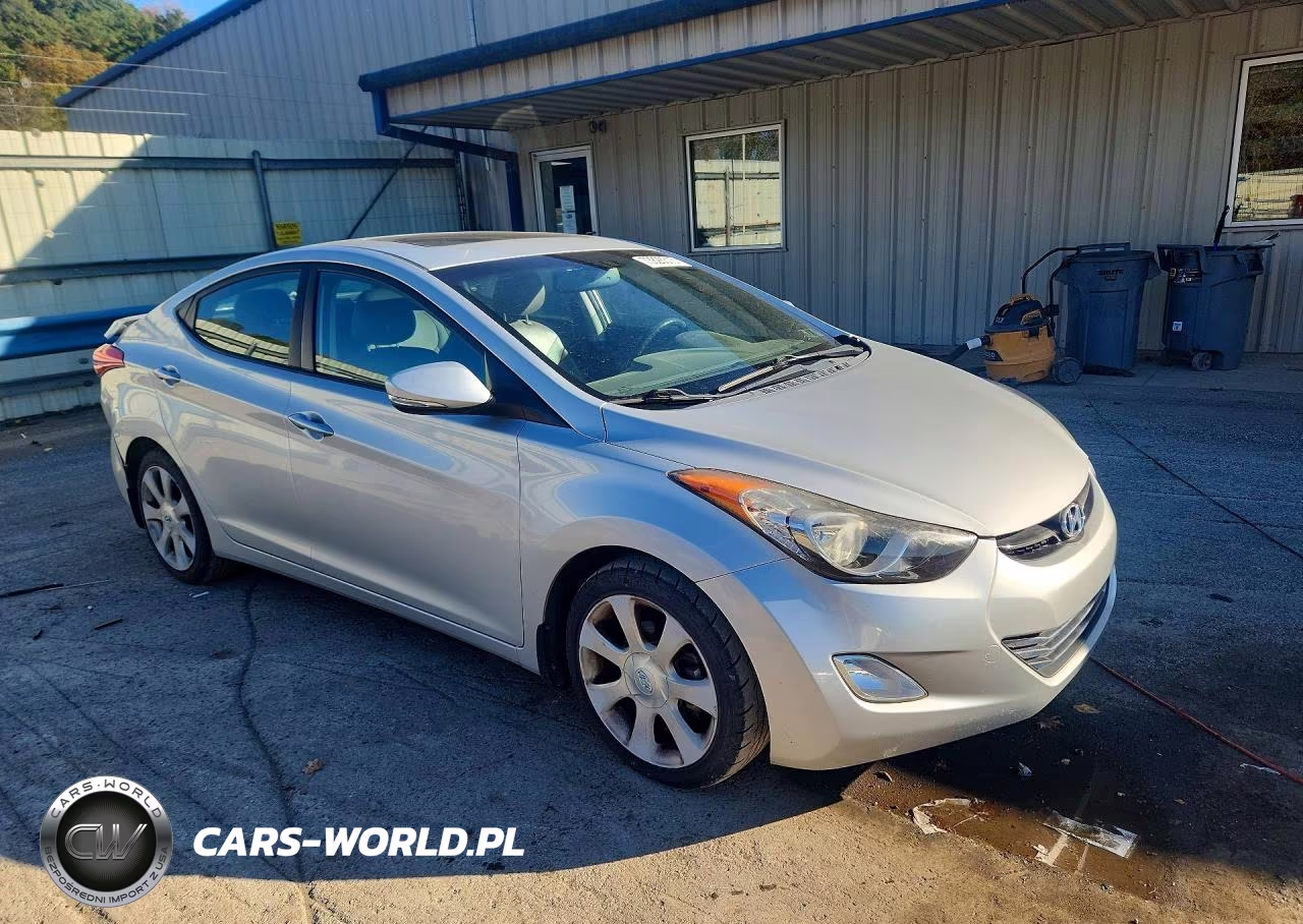2013 Hyundai Elantra Limited VIN:KMHDH4AE1DU637887 - 4
