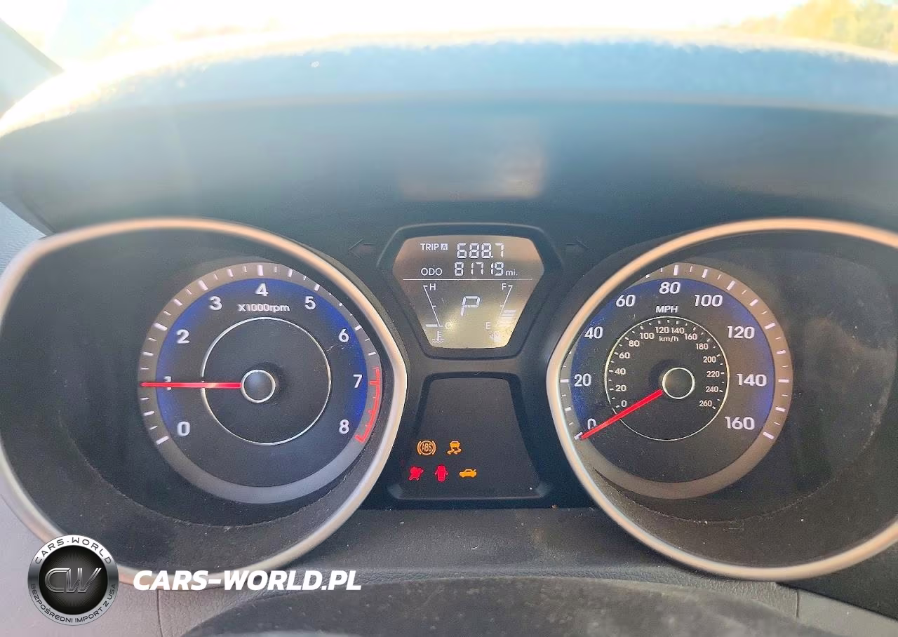 2013 Hyundai Elantra Limited VIN:KMHDH4AE1DU637887 - 9