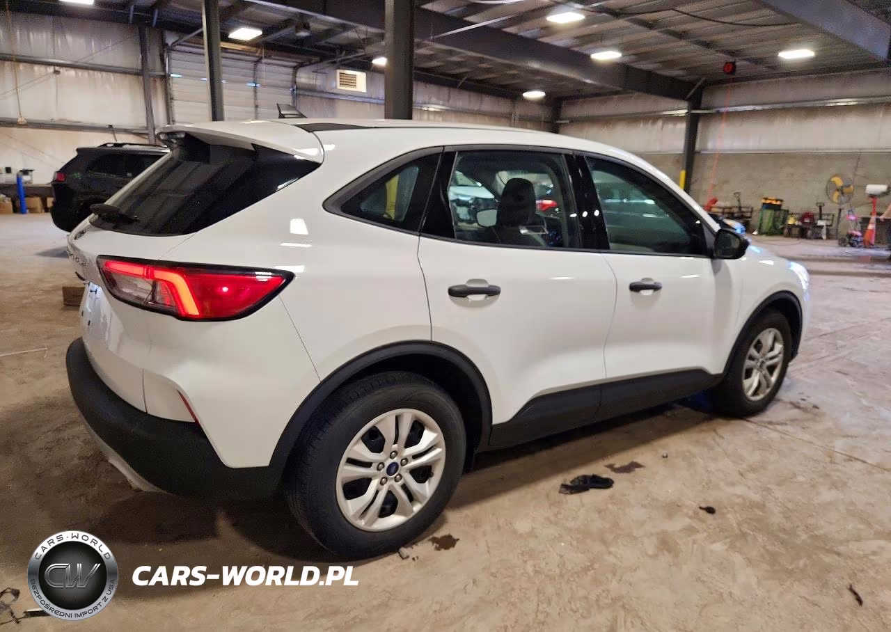 2022 Ford Escape S VIN:1FMCU0F62NUA63884 - 3