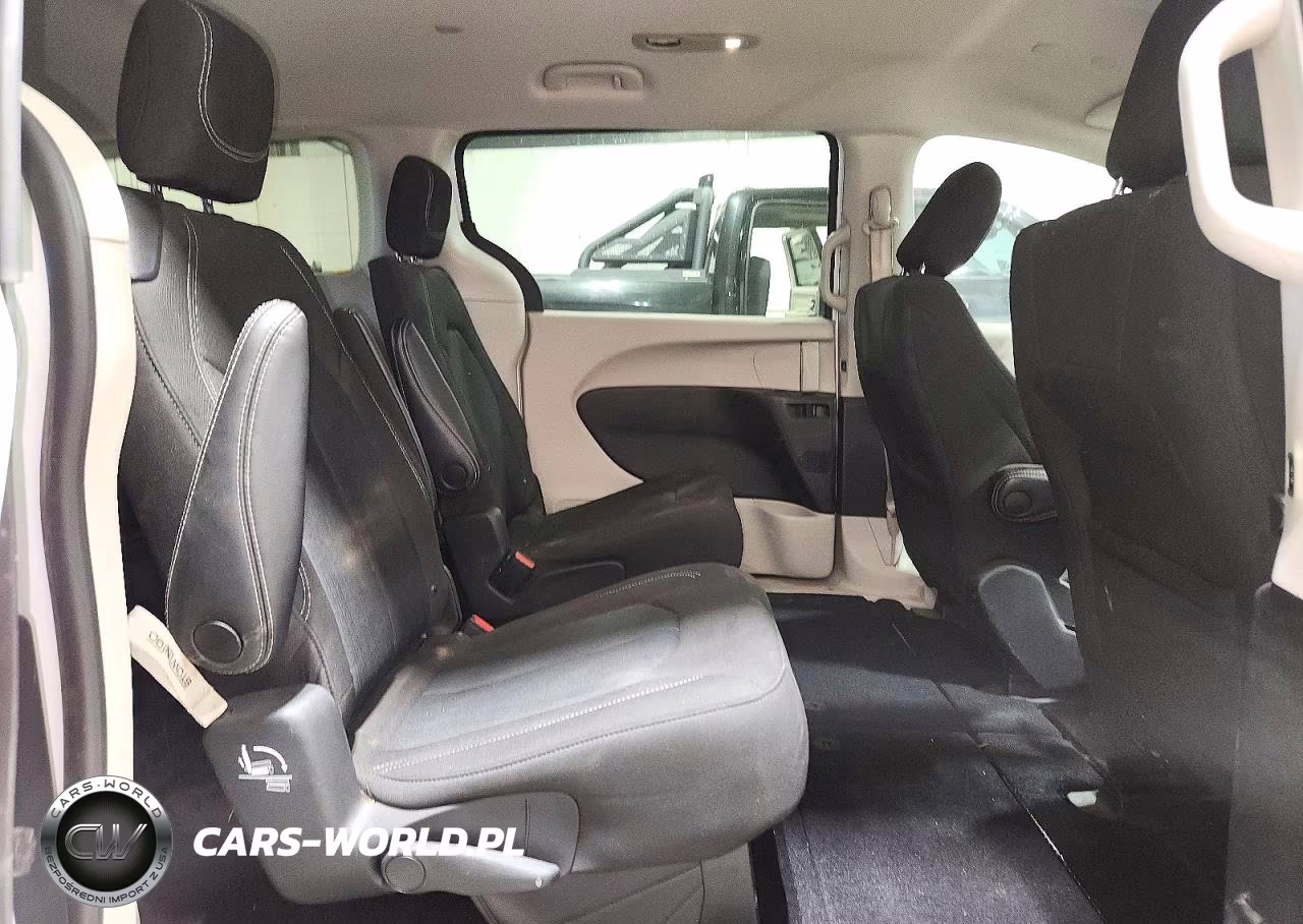 2022 Chrysler Voyager Lx VIN:2C4RC1CG0NR105065 - 11