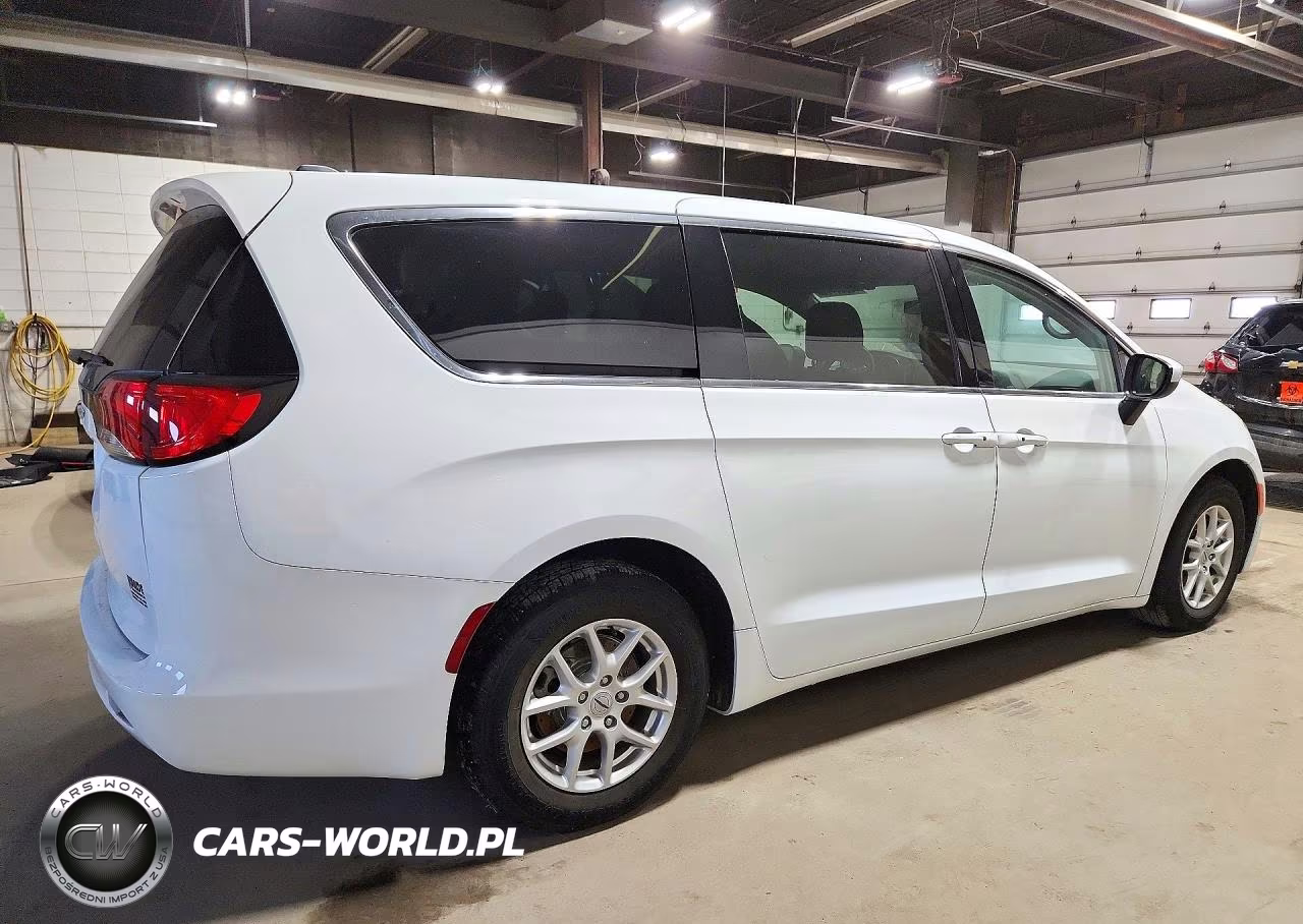 2022 Chrysler Voyager Lx VIN:2C4RC1CG0NR105065 - 3