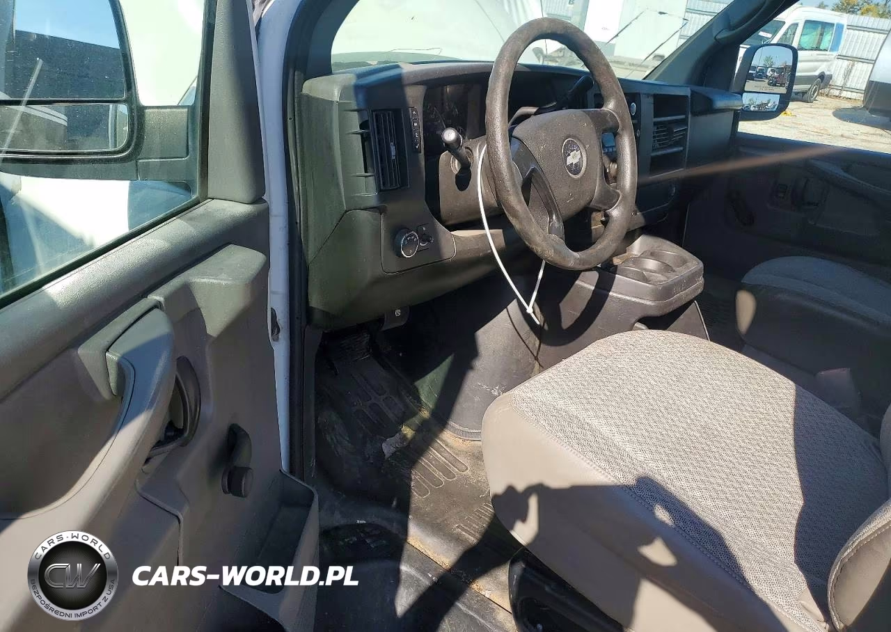 2008 Chevrolet Express G3500 VIN:1GBHG31K681143898 - 8