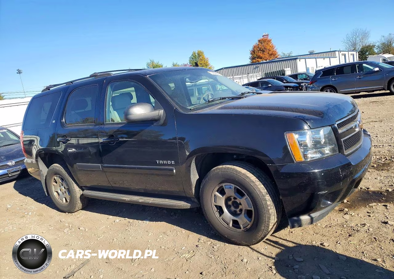 2007 Chevrolet Tahoe K1500 VIN:1GNFK13057R258100 - 4