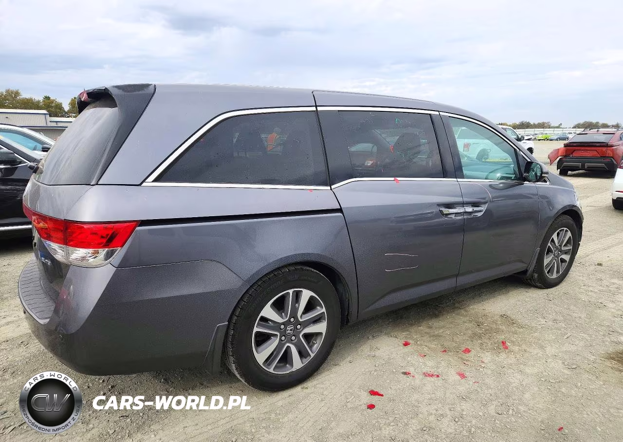 2017 Honda Odyssey Touring VIN:5FNRL5H99HB019142 - 3