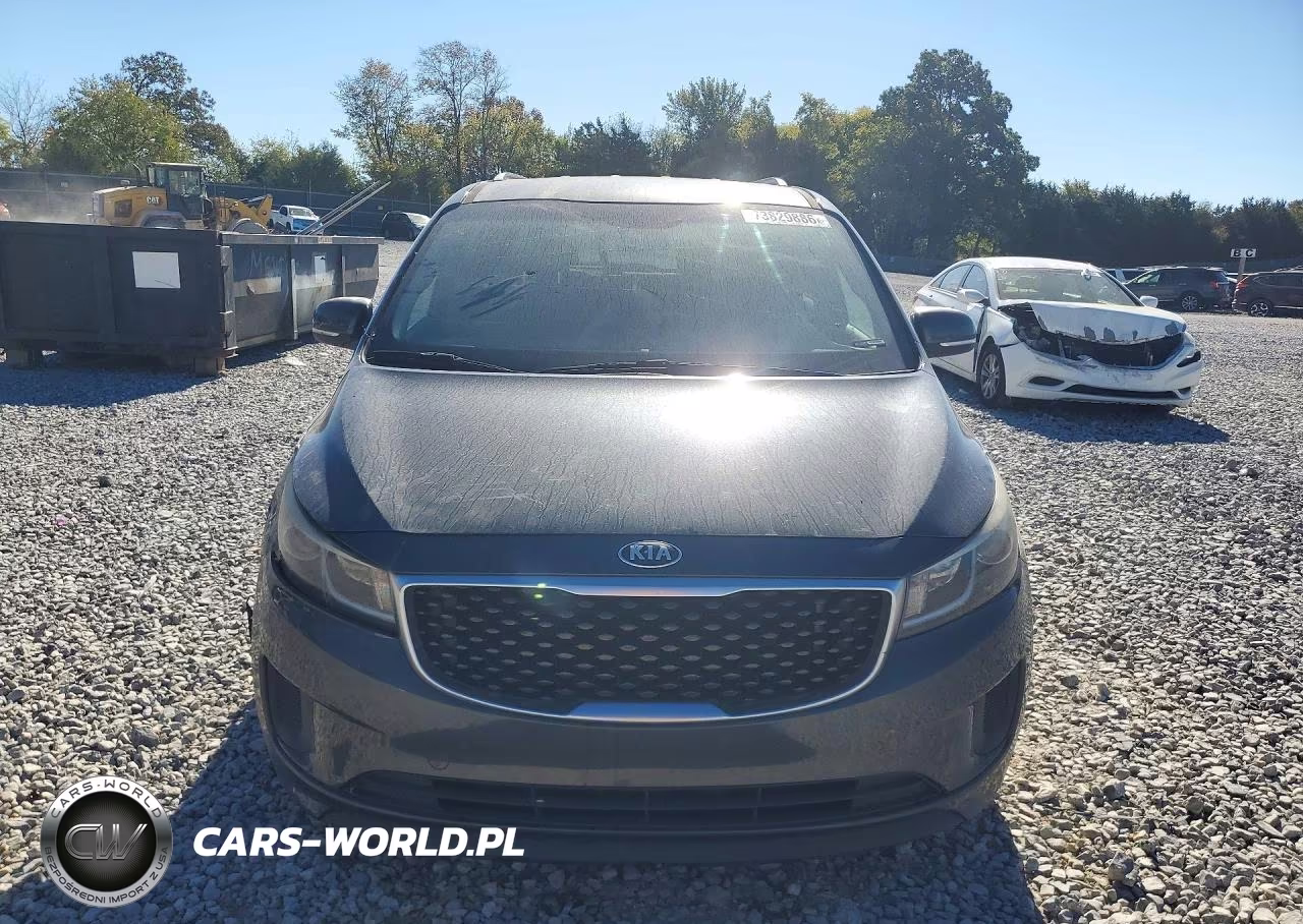 2015 Kia Sedona Lx VIN:KNDMB5C1XF6017780 - 5