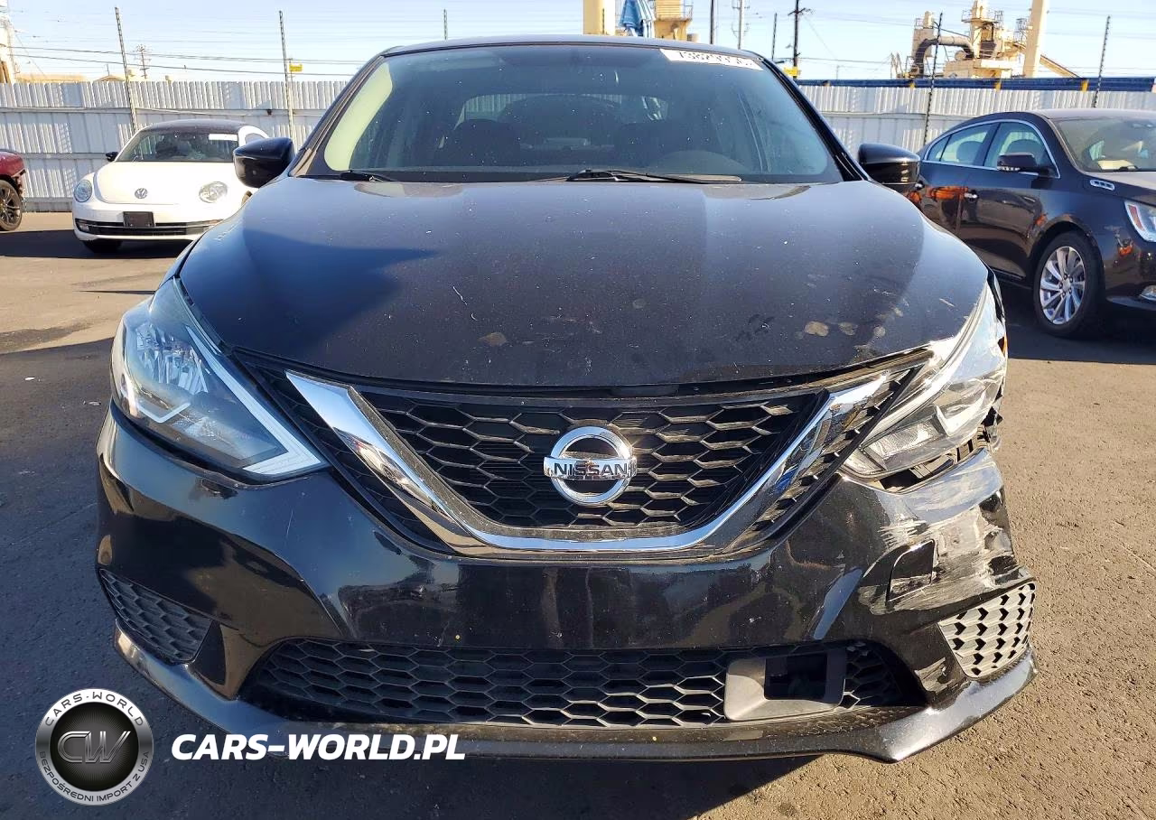 2018 Nissan Sentra S VIN:3N1AB7AP2JY264298 - 5