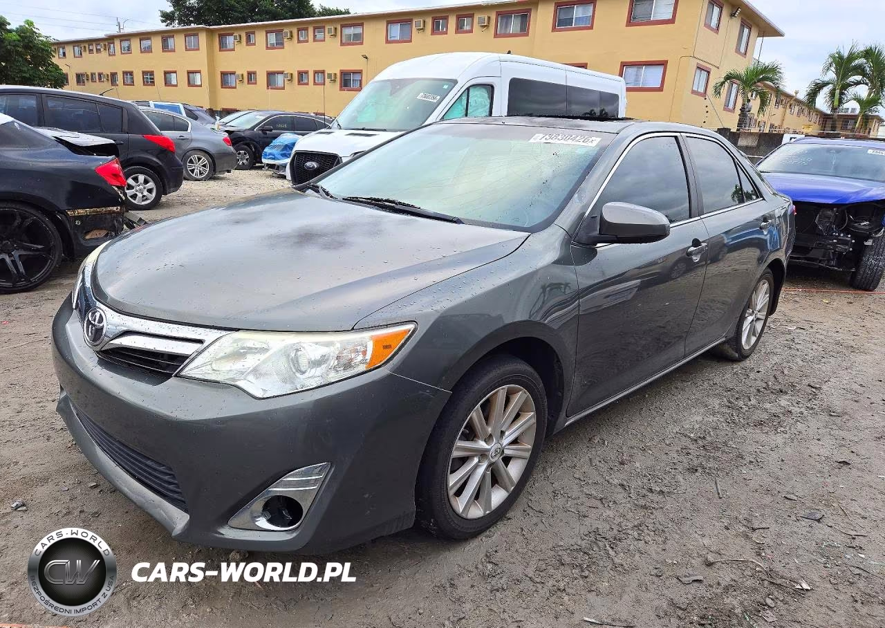 2012 Toyota Camry Xle – zdjęcie 1 z 12