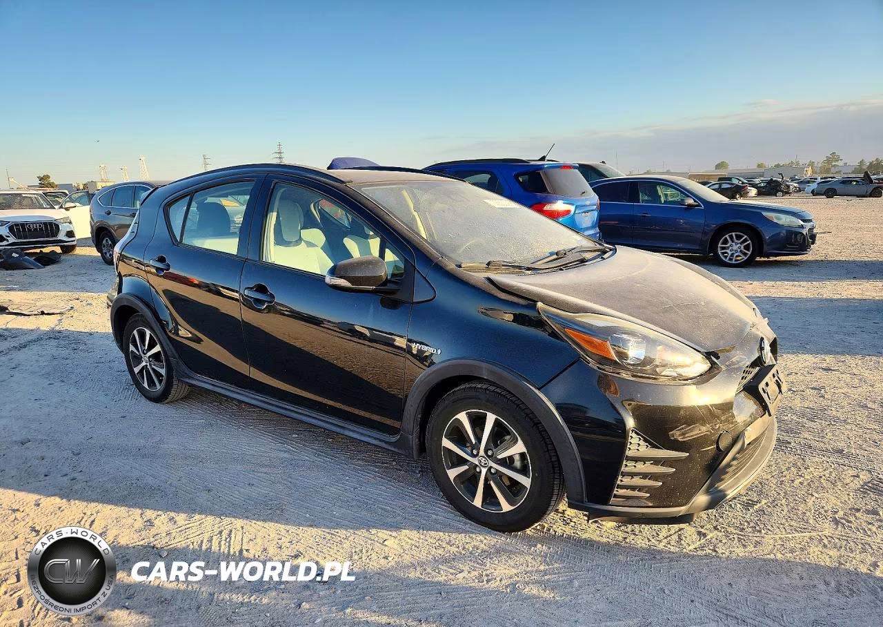 2018 Toyota Prius C One VIN:JTDKDTB3XJ1606942 - 4