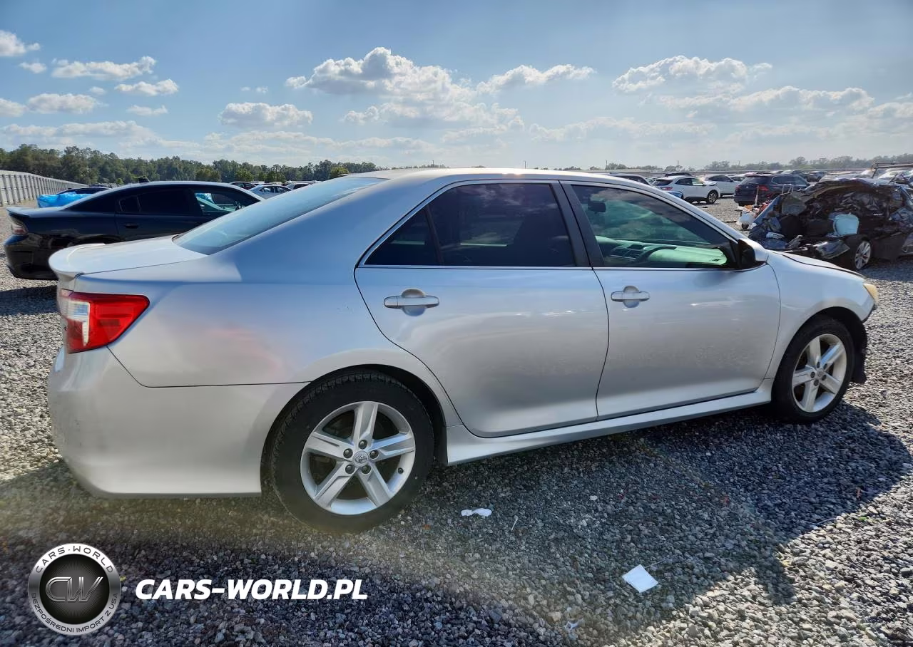 2012 Toyota Camry Se VIN:4T1BF1FK8CU032743 - 3