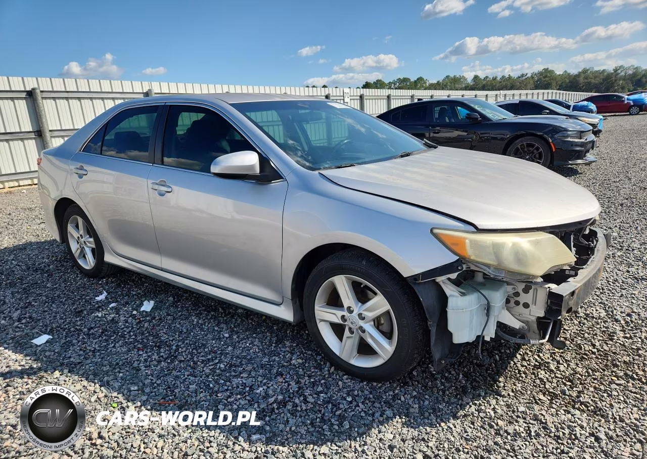 2012 Toyota Camry Se VIN:4T1BF1FK8CU032743 - 4