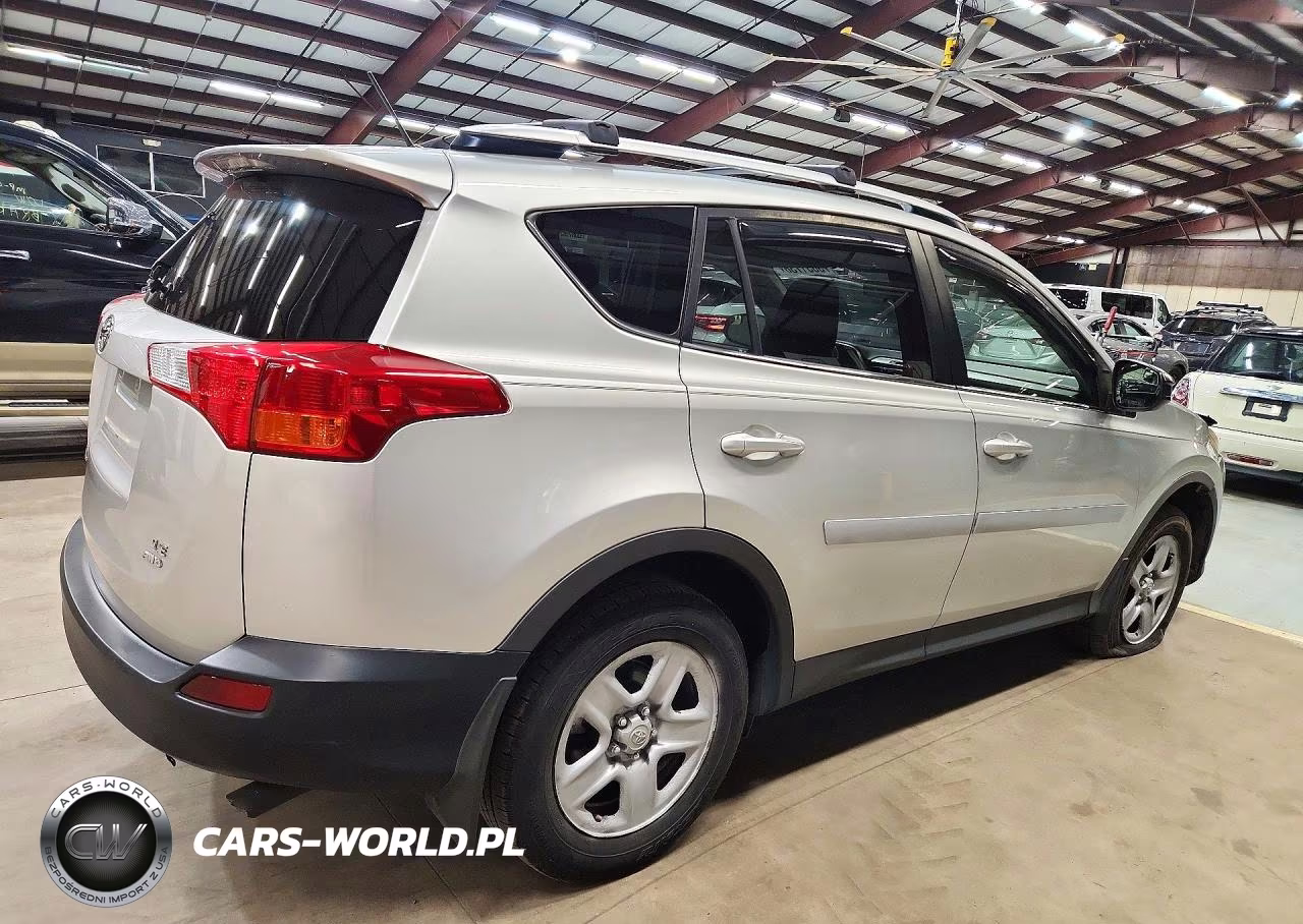 2015 Toyota Rav4 Le VIN:JTMBFREV5FD149585 - 3