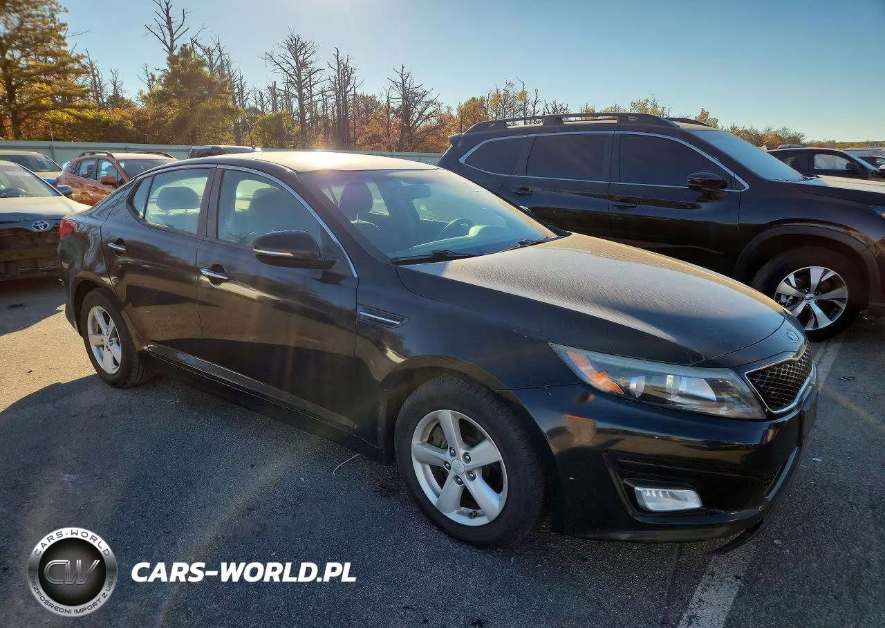 2015 Kia Optima VIN:5XXGM4A7XFG439591 - 4