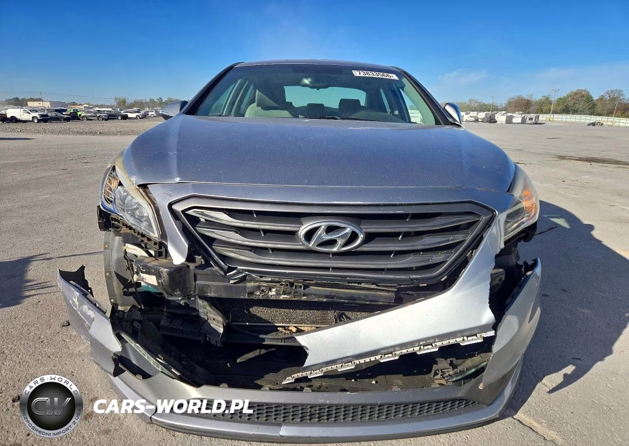 2017 Hyundai Sonata Sport VIN:5NPE34AF3HH529352 - 5