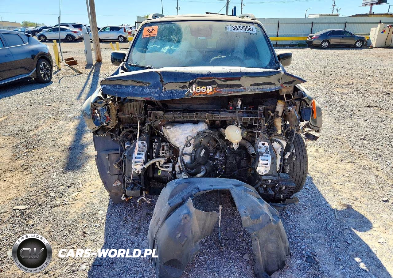 2015 Jeep Renegade Latitude VIN:ZACCJABT2FPC33324 - 5