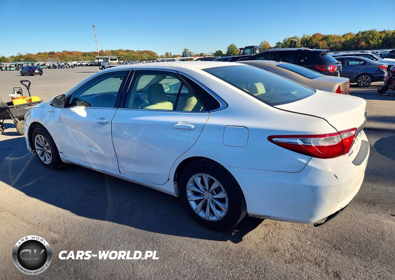 2015 Toyota Camry Hybrid Le VIN:4T1BD1FK6FU149778 - 2
