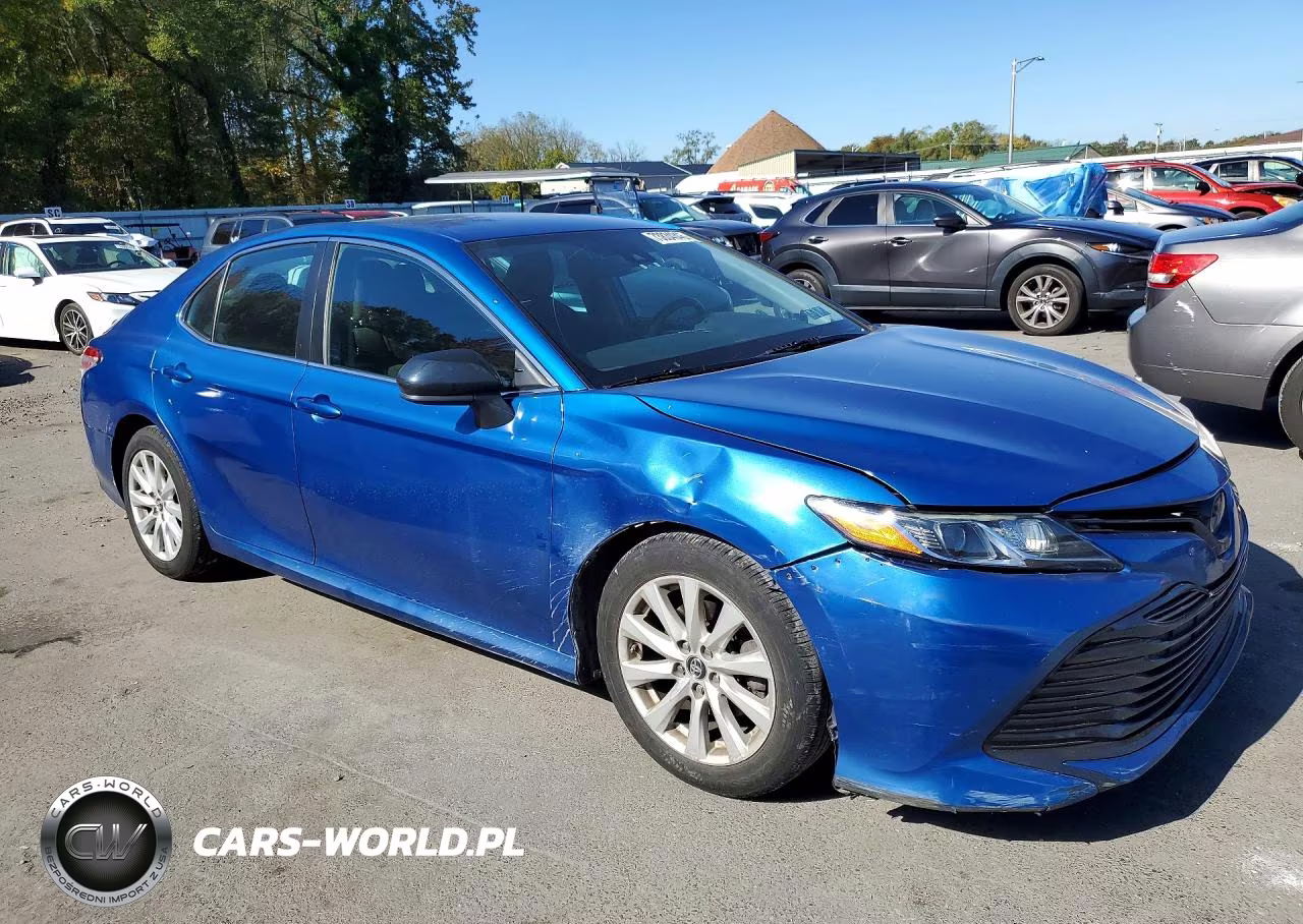 2019 Toyota Camry Le VIN:4T1B11HK0KU228539 - 4