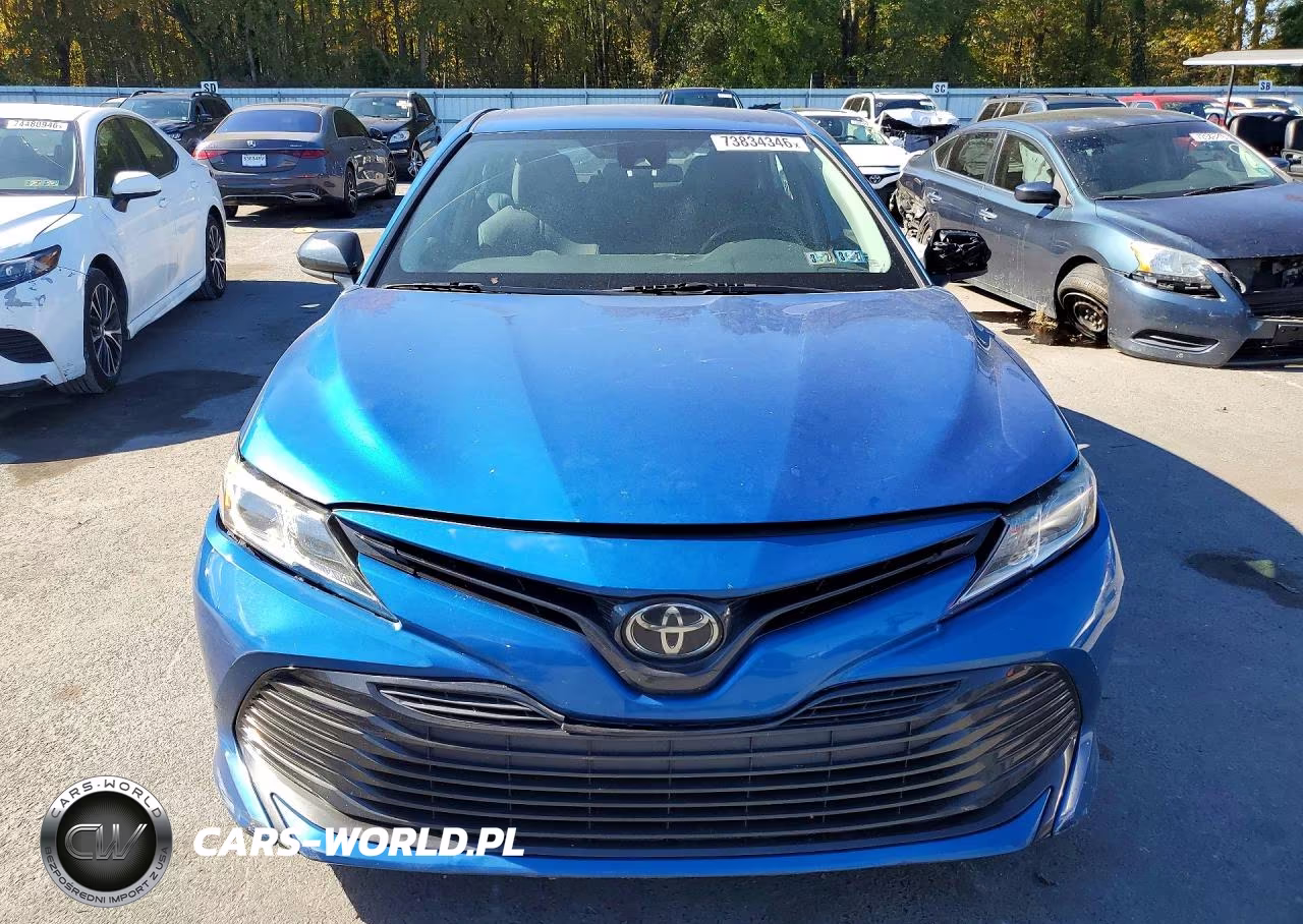 2019 Toyota Camry Le VIN:4T1B11HK0KU228539 - 5