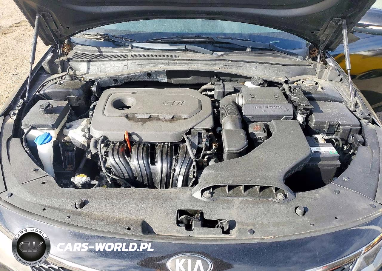 2018 Kia Optima S VIN:5XXGT4L37JG204054 - 11