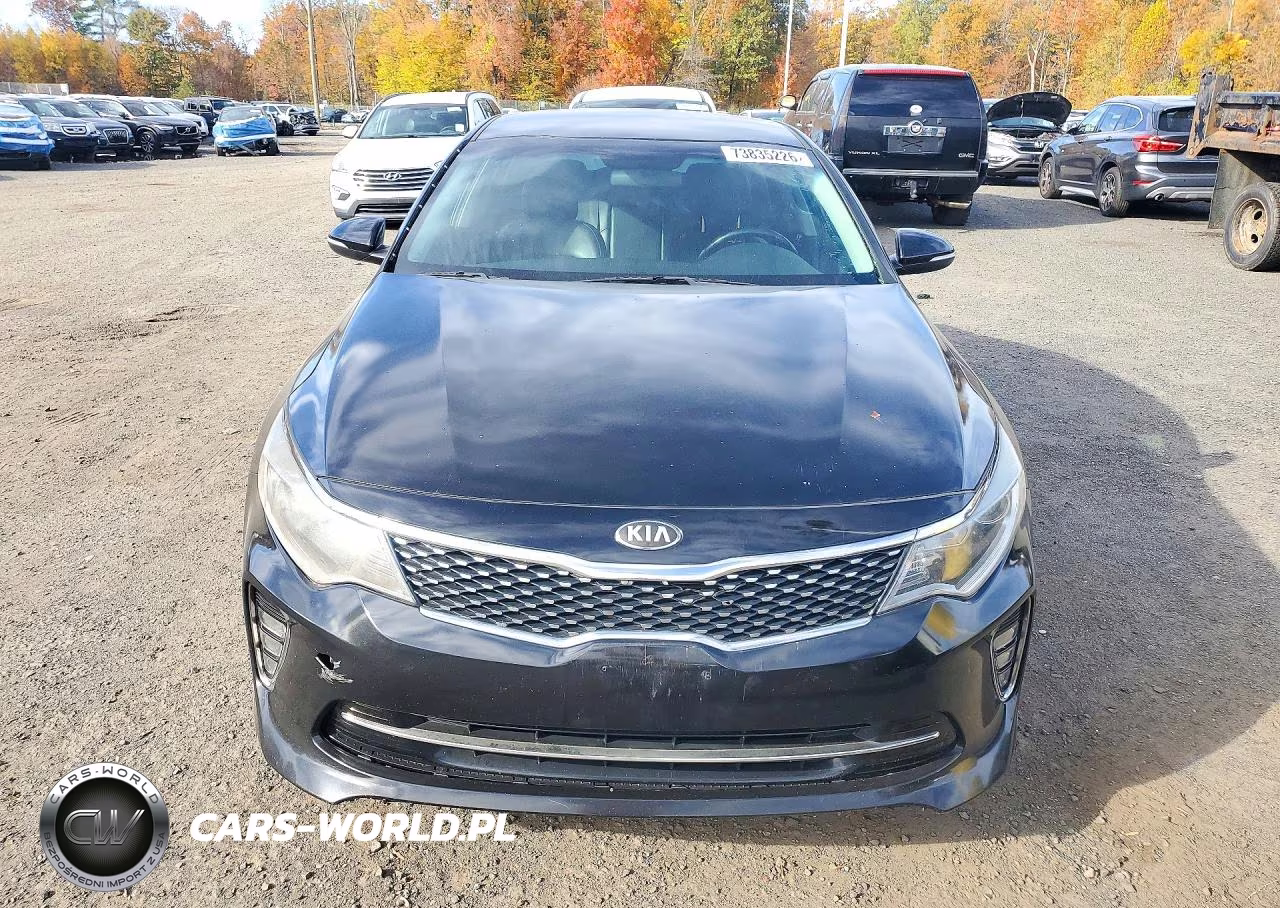 2018 Kia Optima S VIN:5XXGT4L37JG204054 - 5